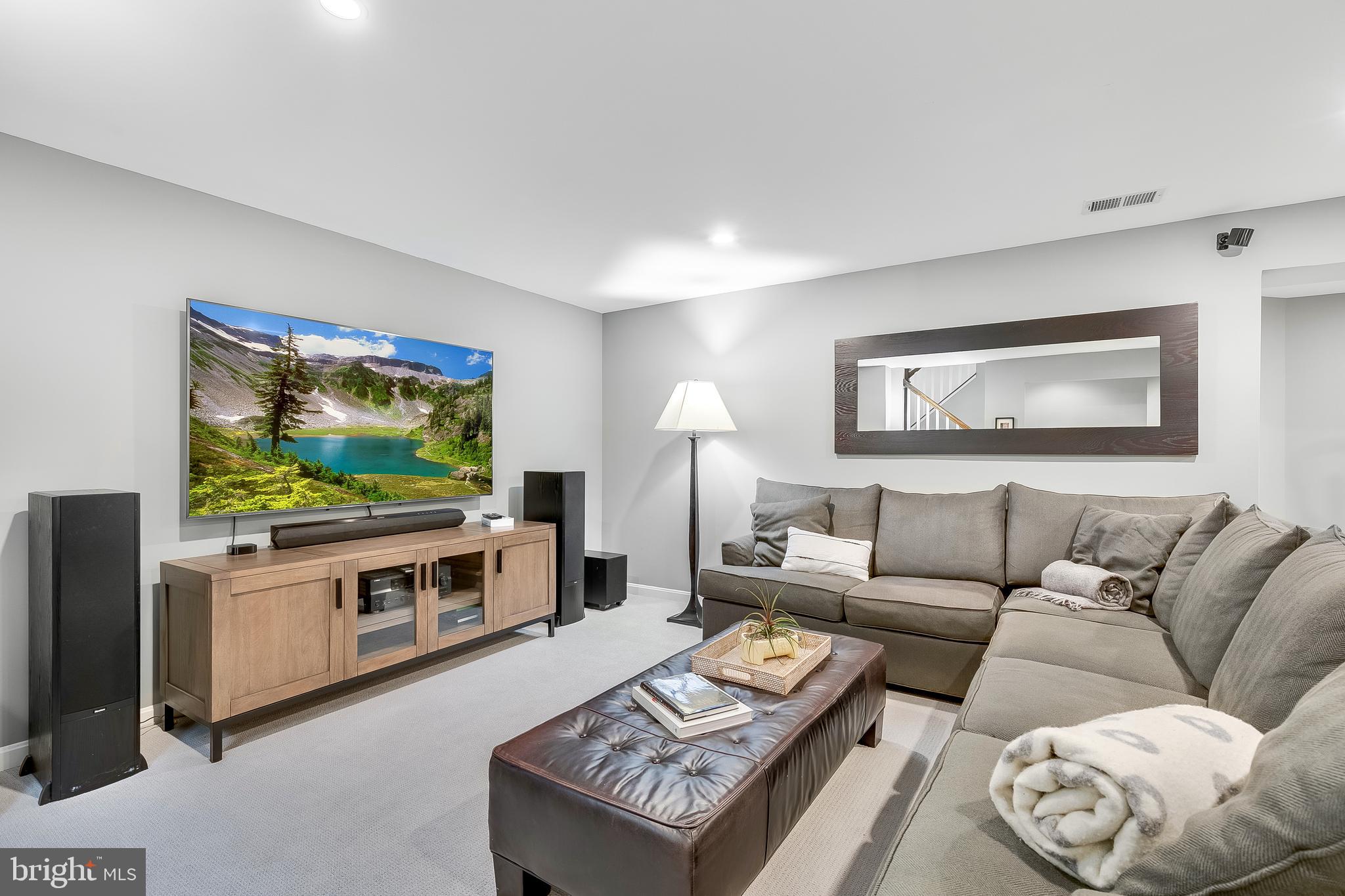 QUAKER HILL - Residential