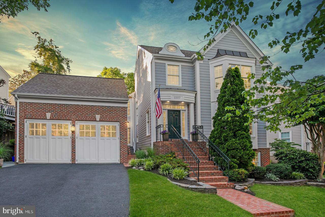 QUAKER HILL - Residential