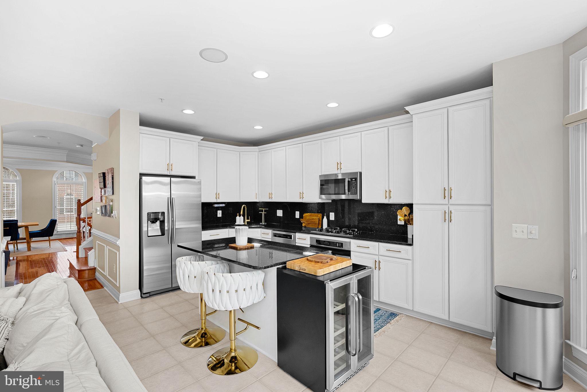 RIVER CREEK - Residential