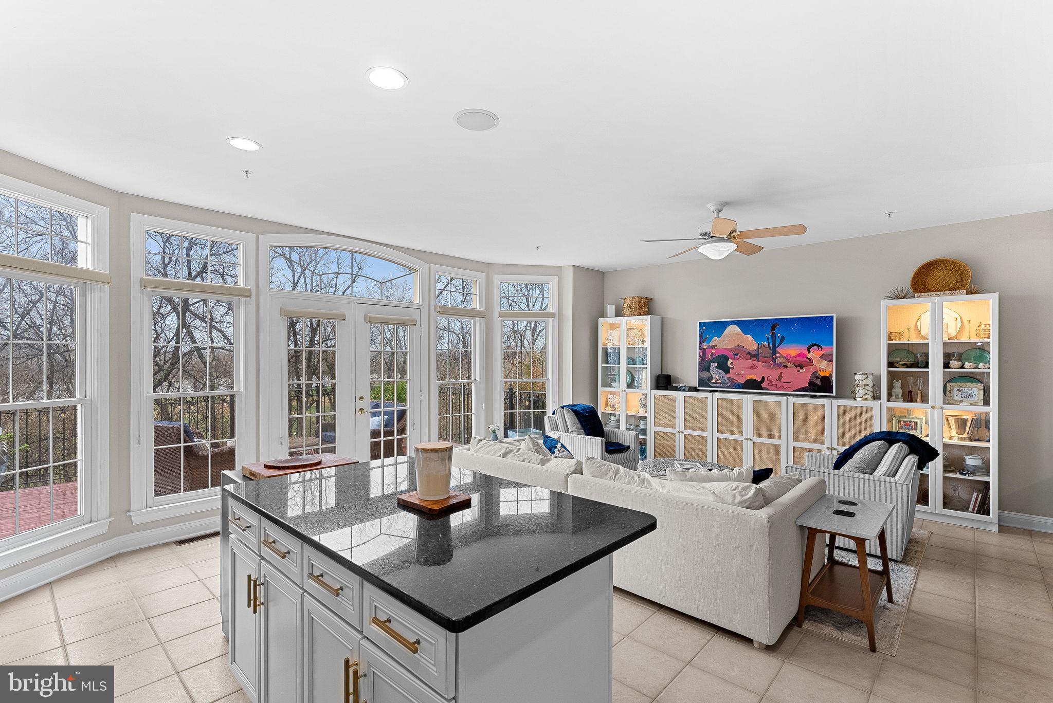 RIVER CREEK - Residential