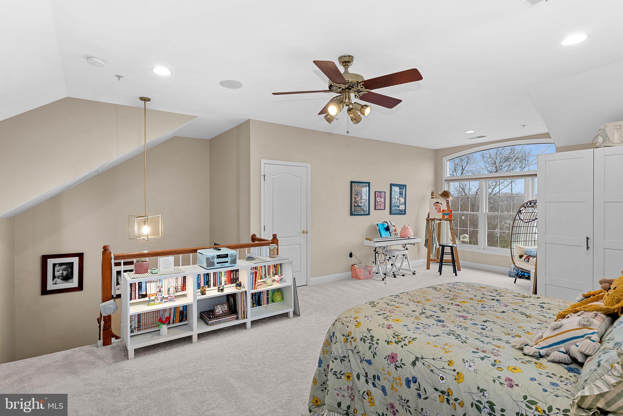 RIVER CREEK - Residential