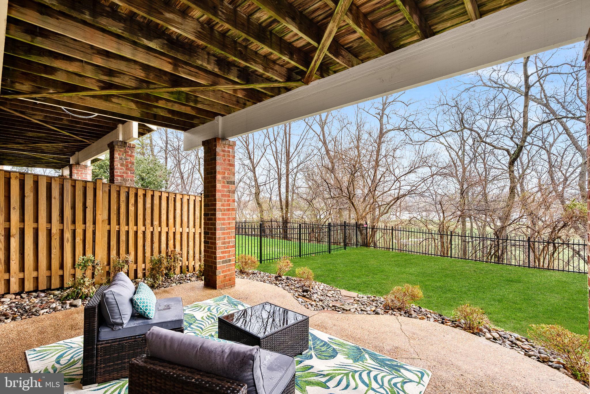 RIVER CREEK - Residential