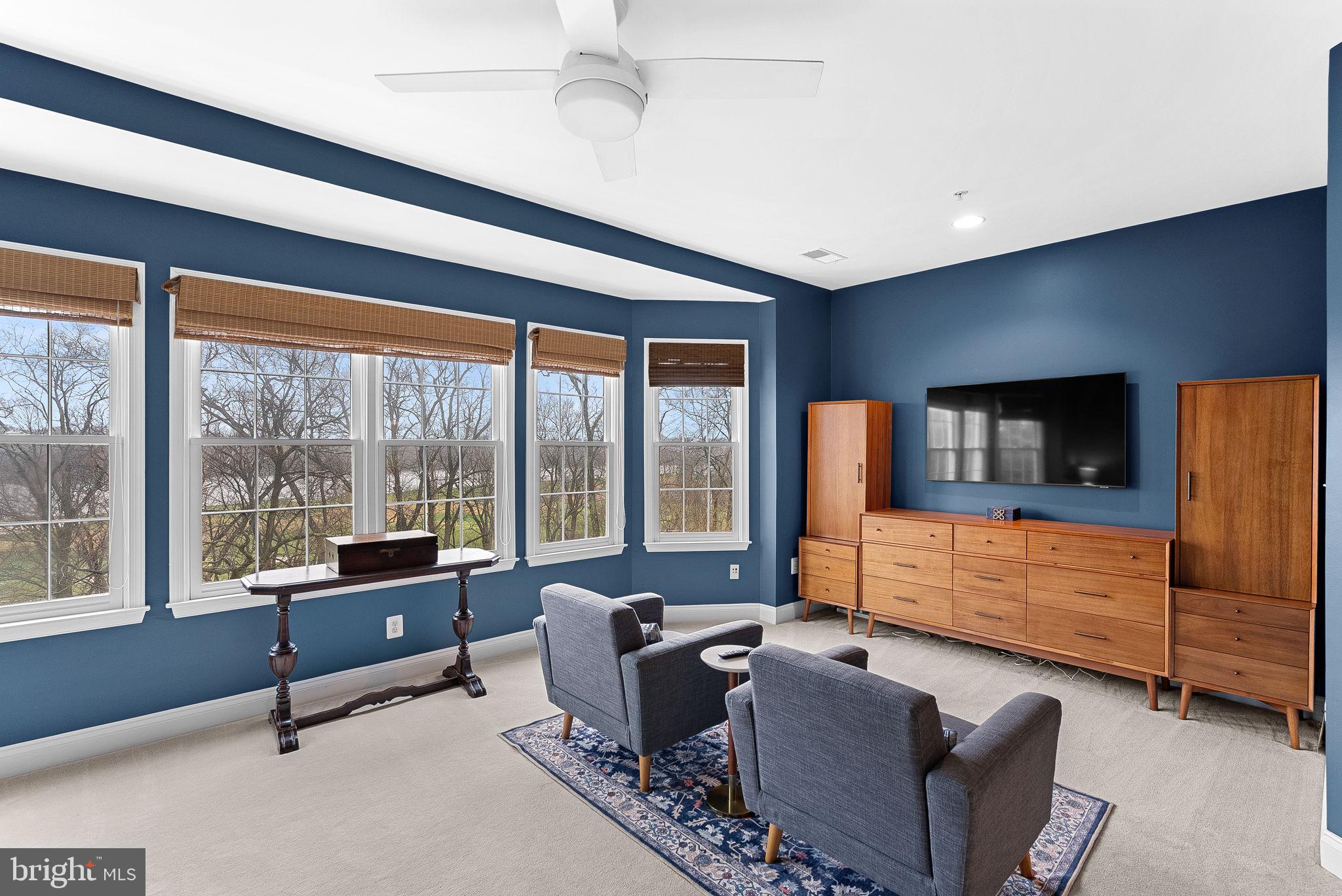 RIVER CREEK - Residential