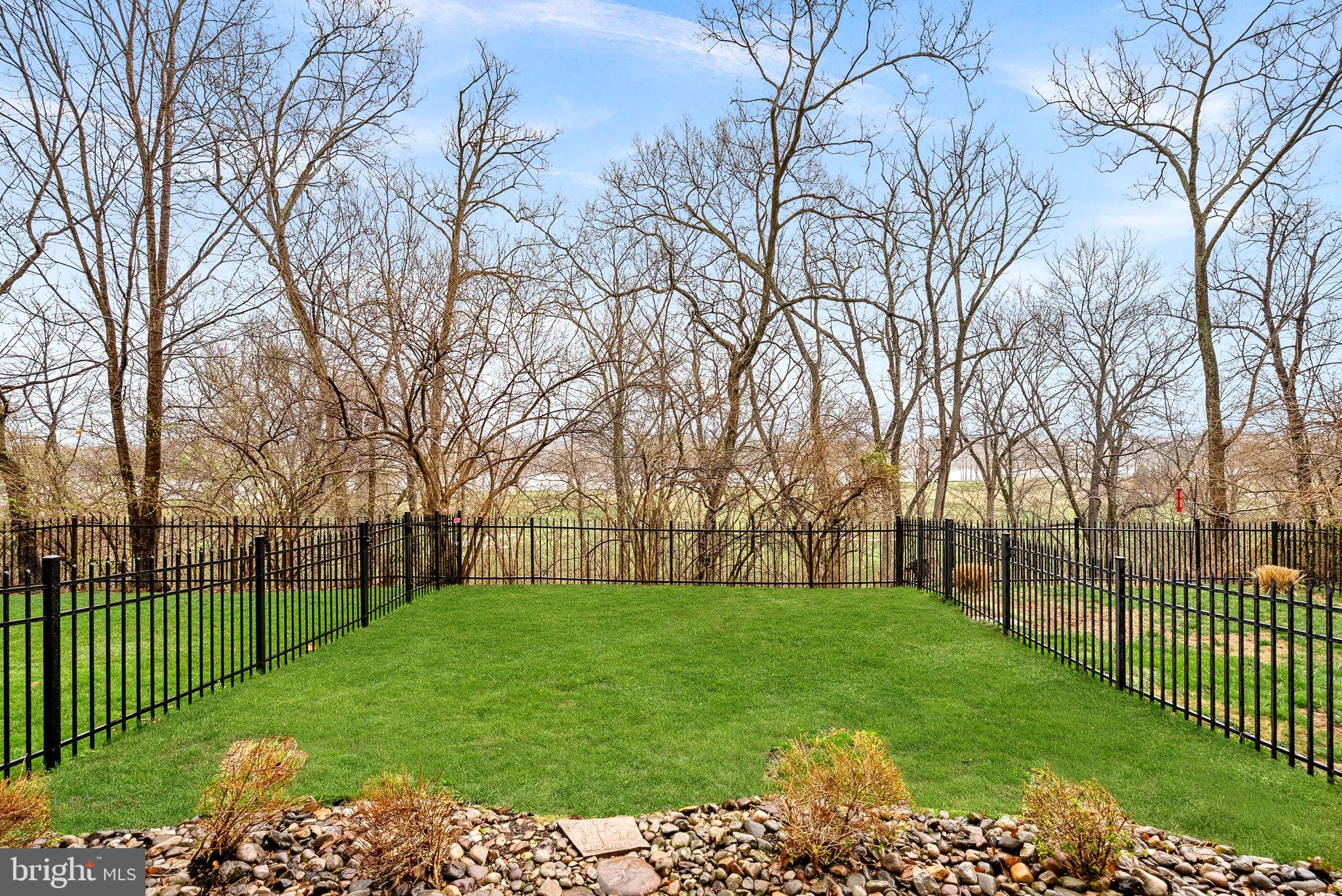 RIVER CREEK - Residential