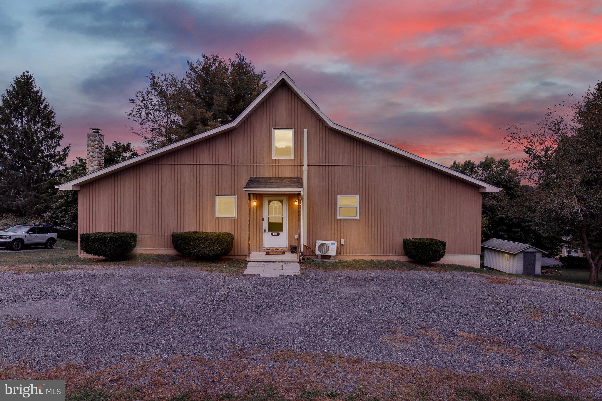 203 HATCHET COVE