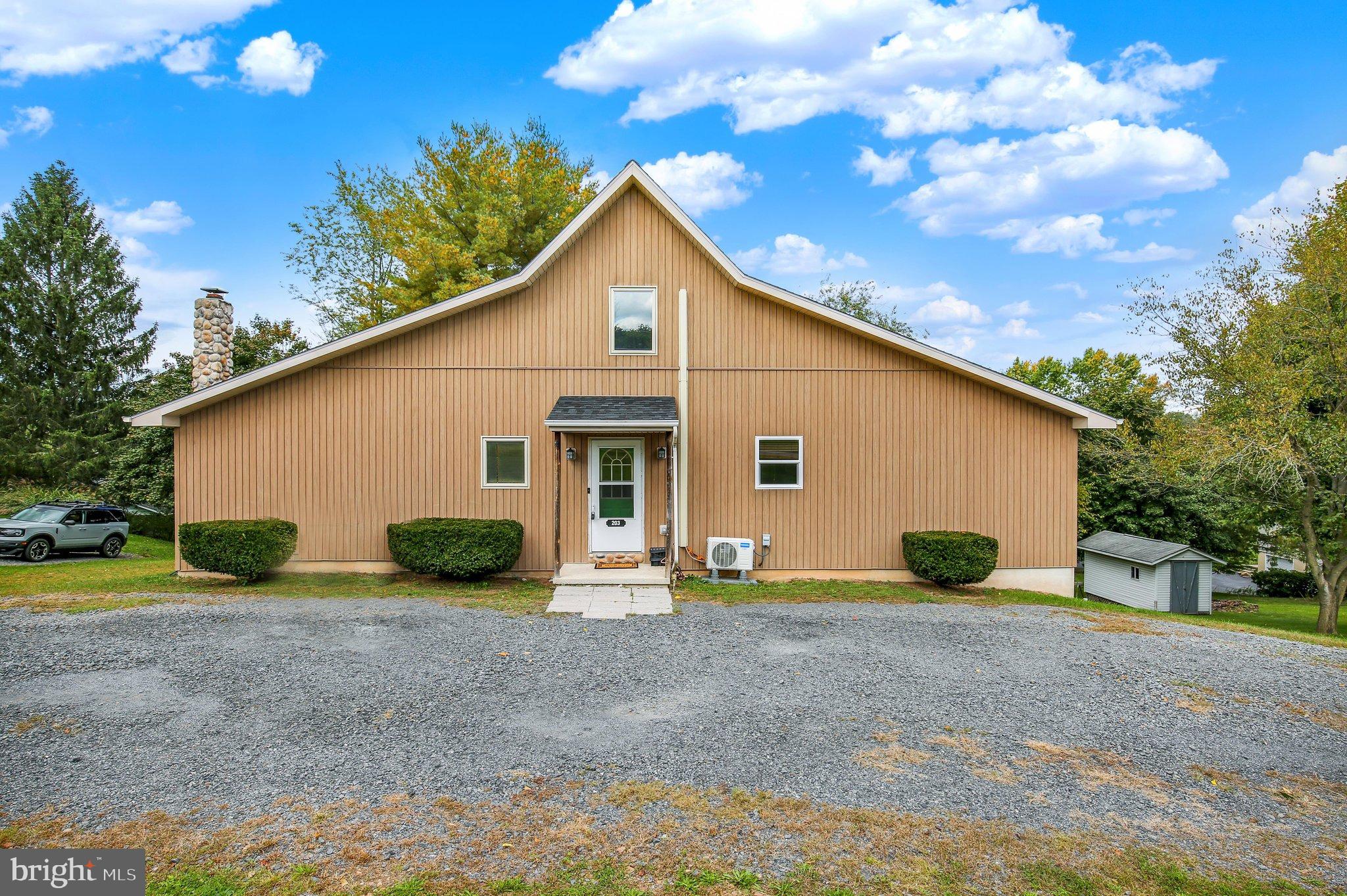 203 HATCHET COVE