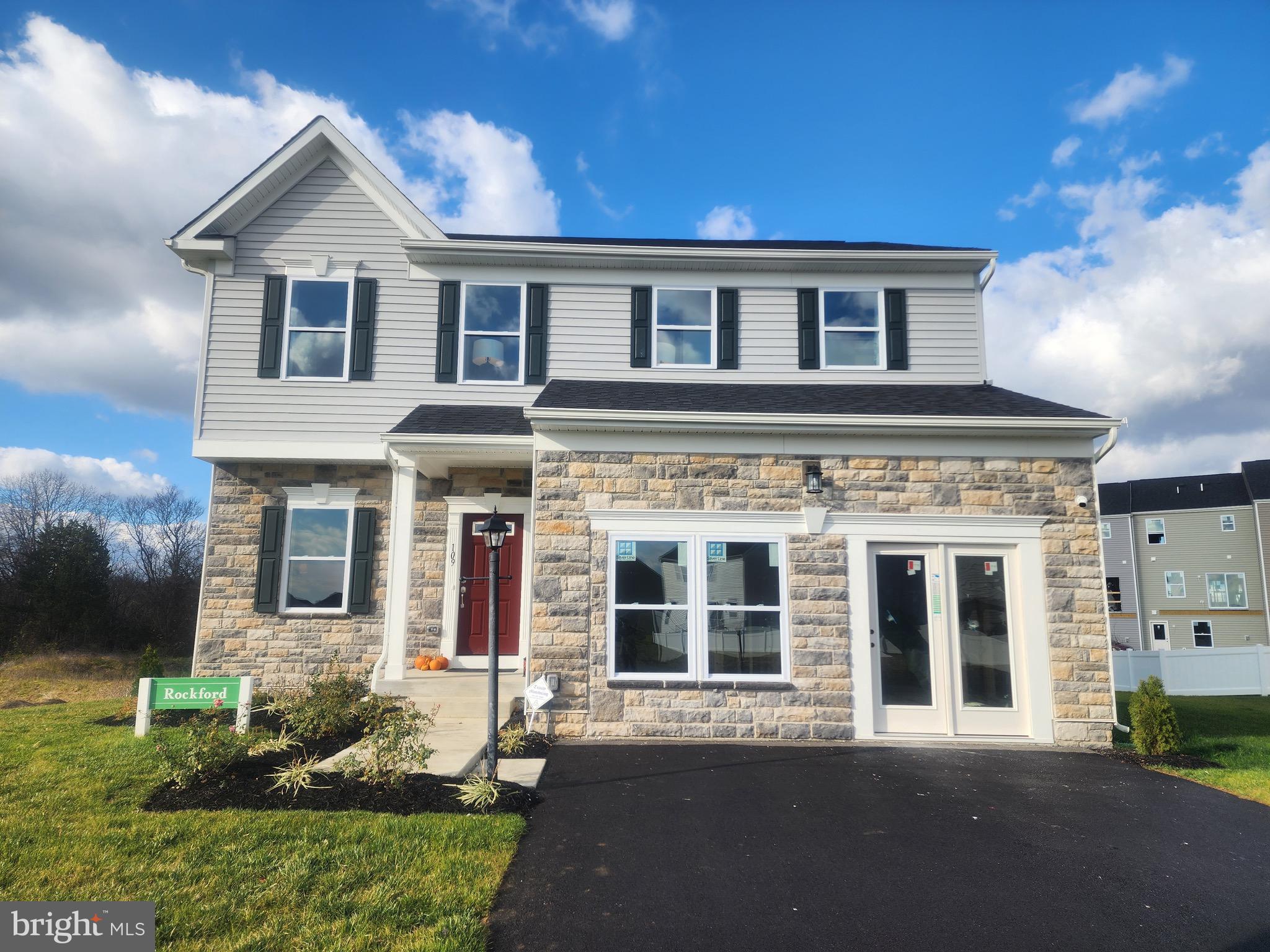 SOUTH BROOK - Residential