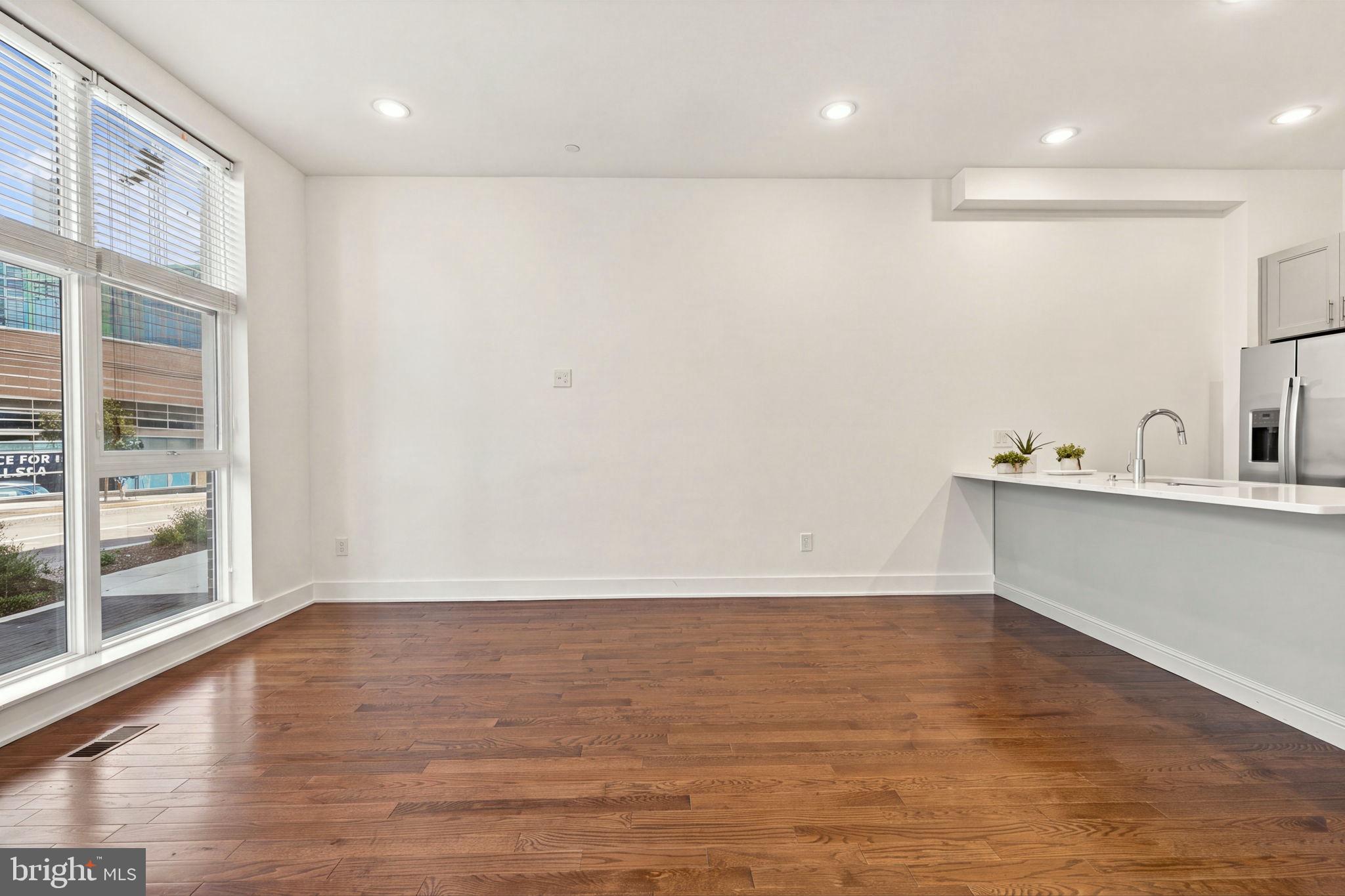 1115 GERMANTOWN AVENUE 1C