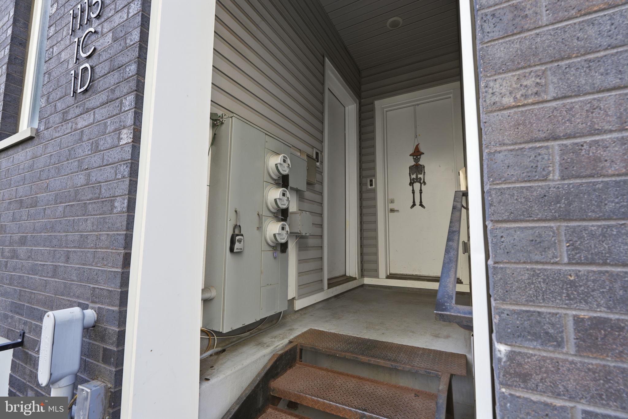 1115 GERMANTOWN AVENUE 1C