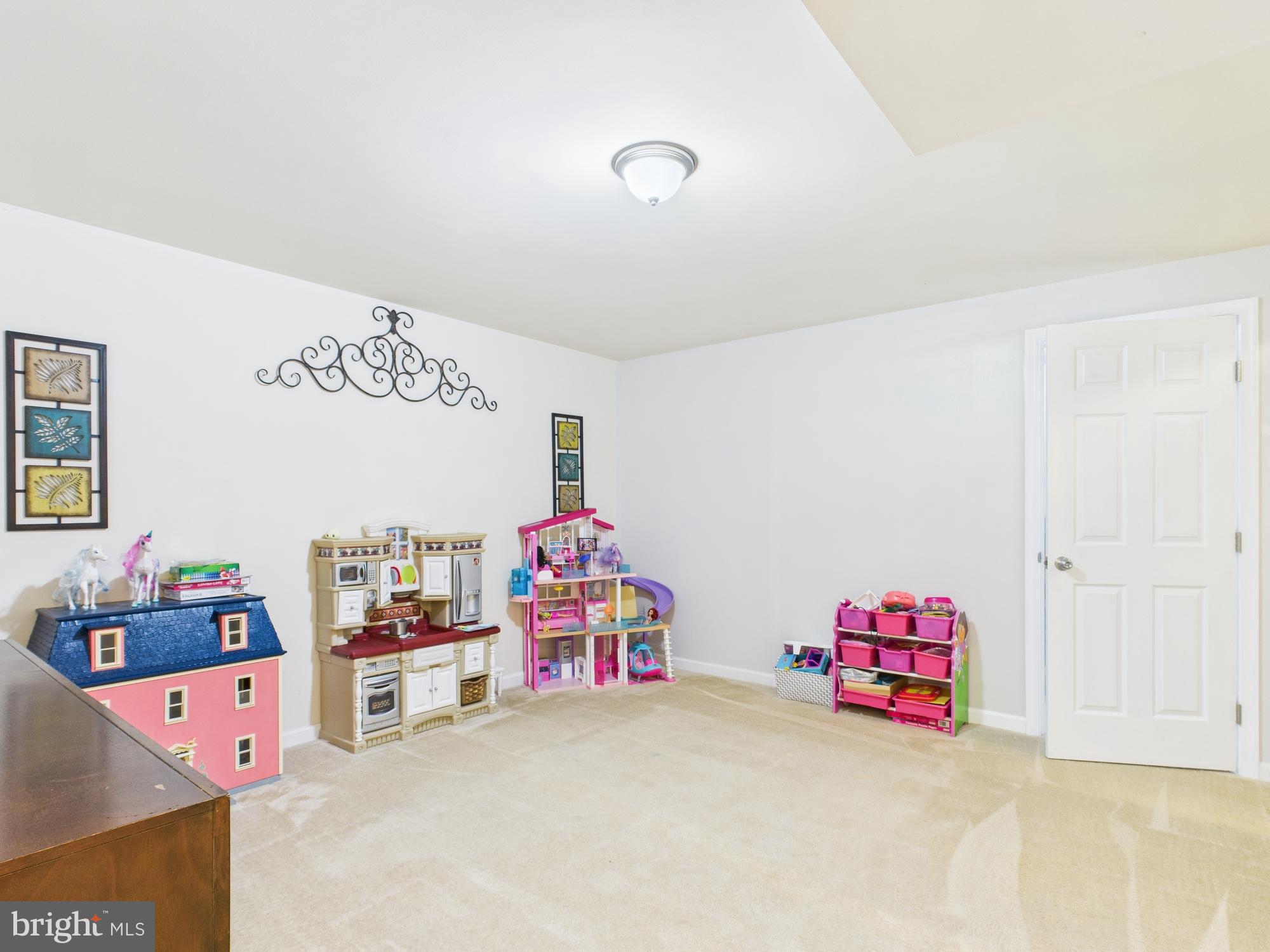 KENSINGTON TERRACE - Residential