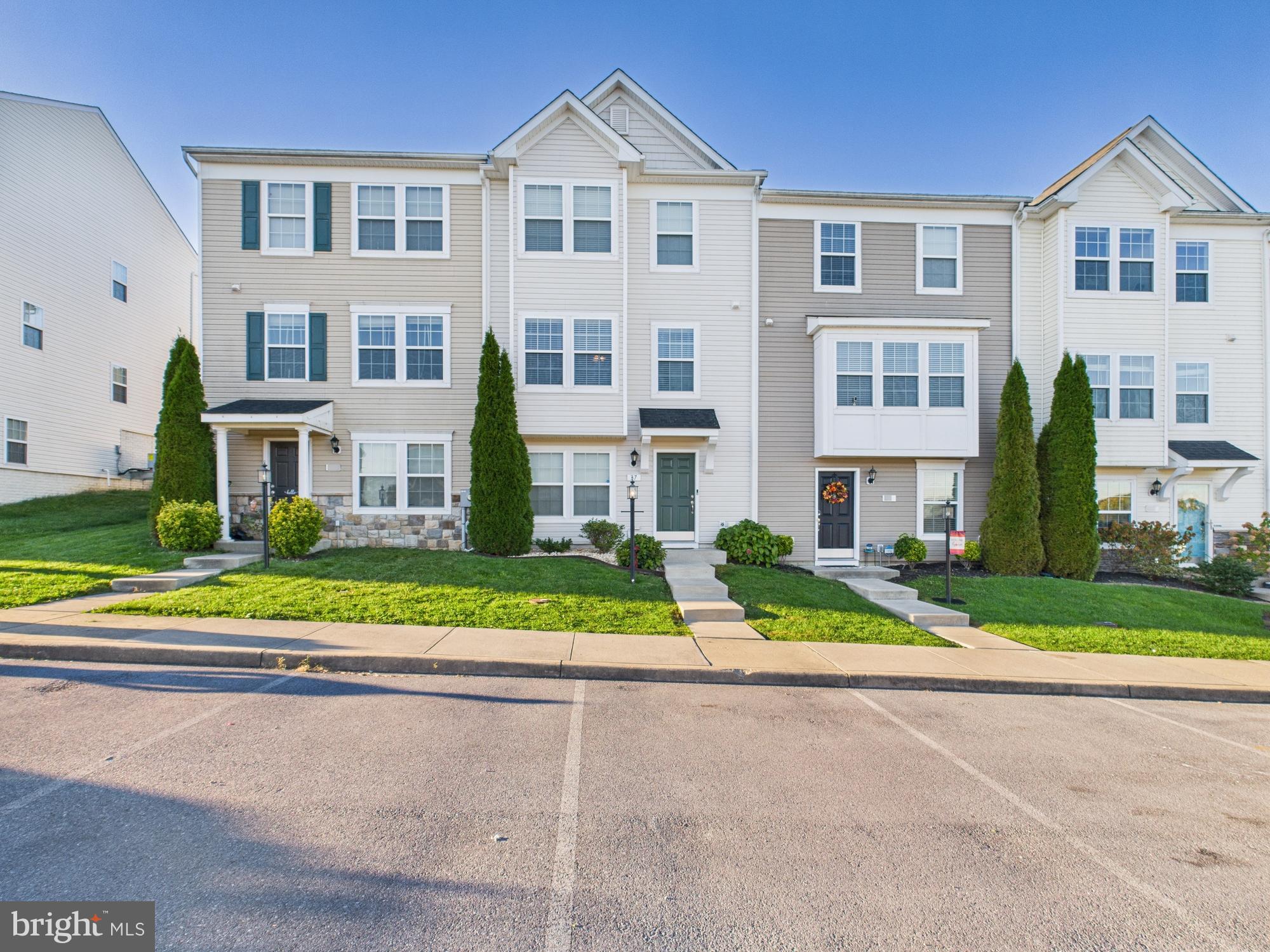 KENSINGTON TERRACE - Residential