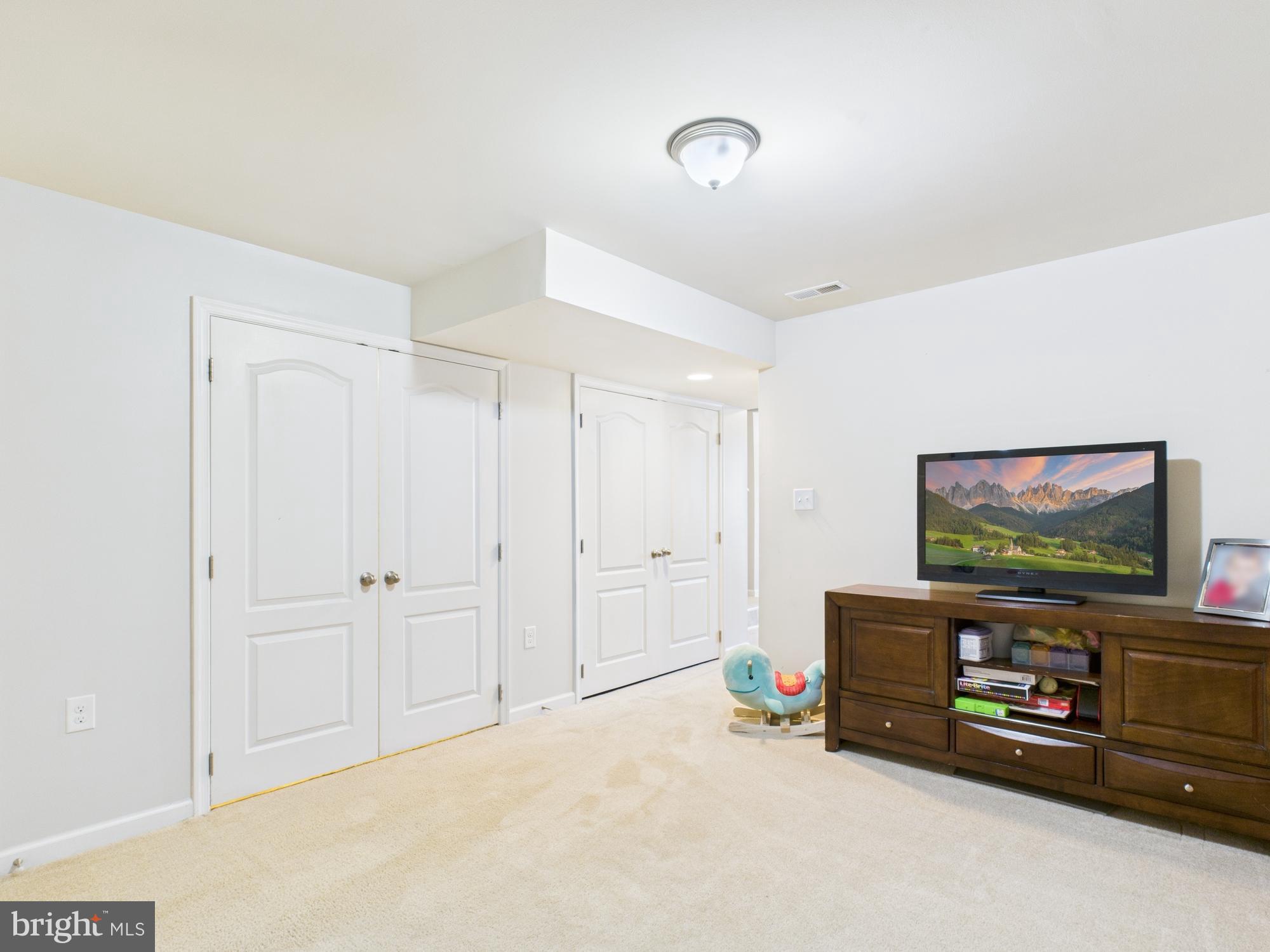 KENSINGTON TERRACE - Residential