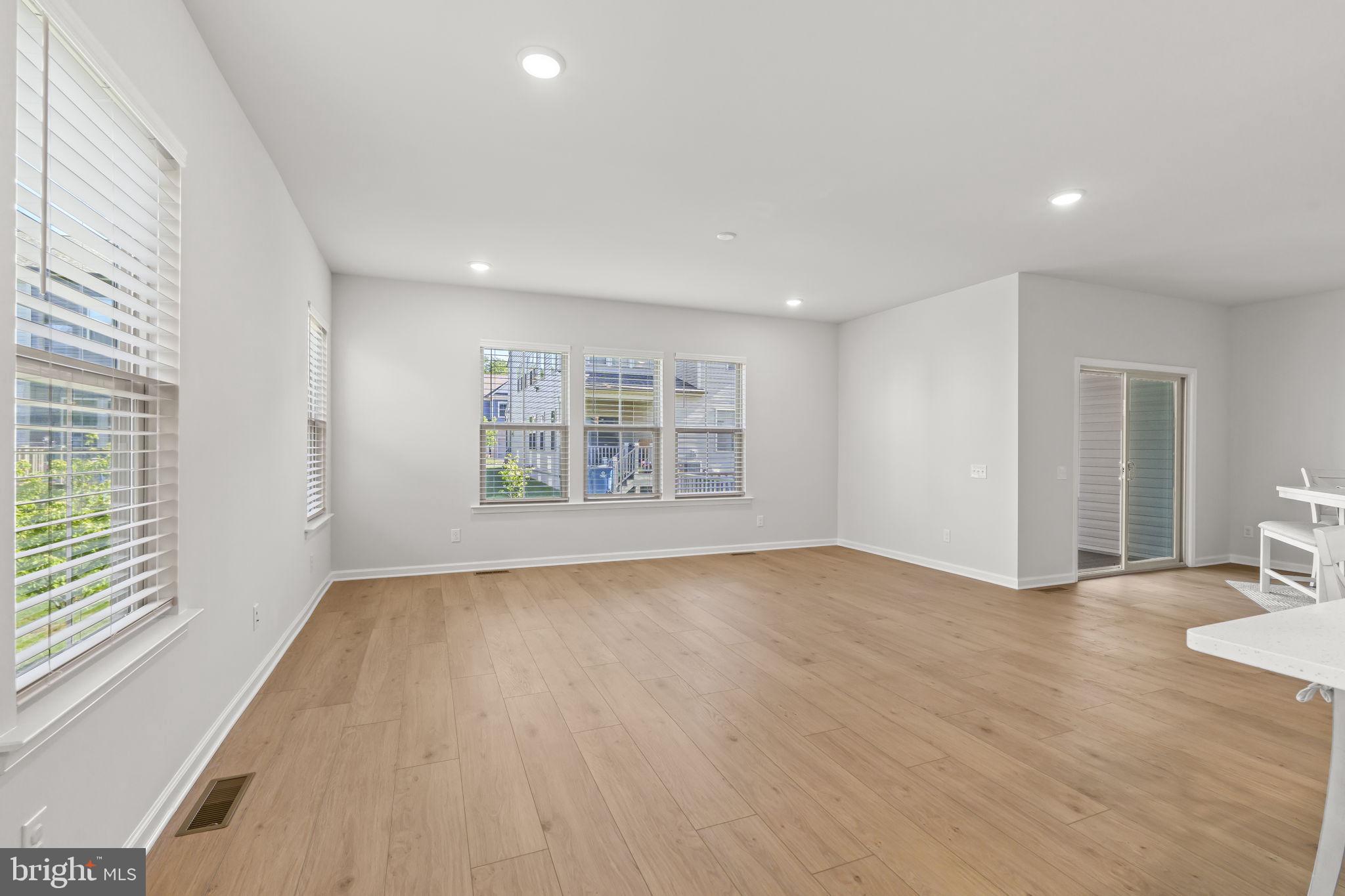 LIBERTY RIDGE - Residential