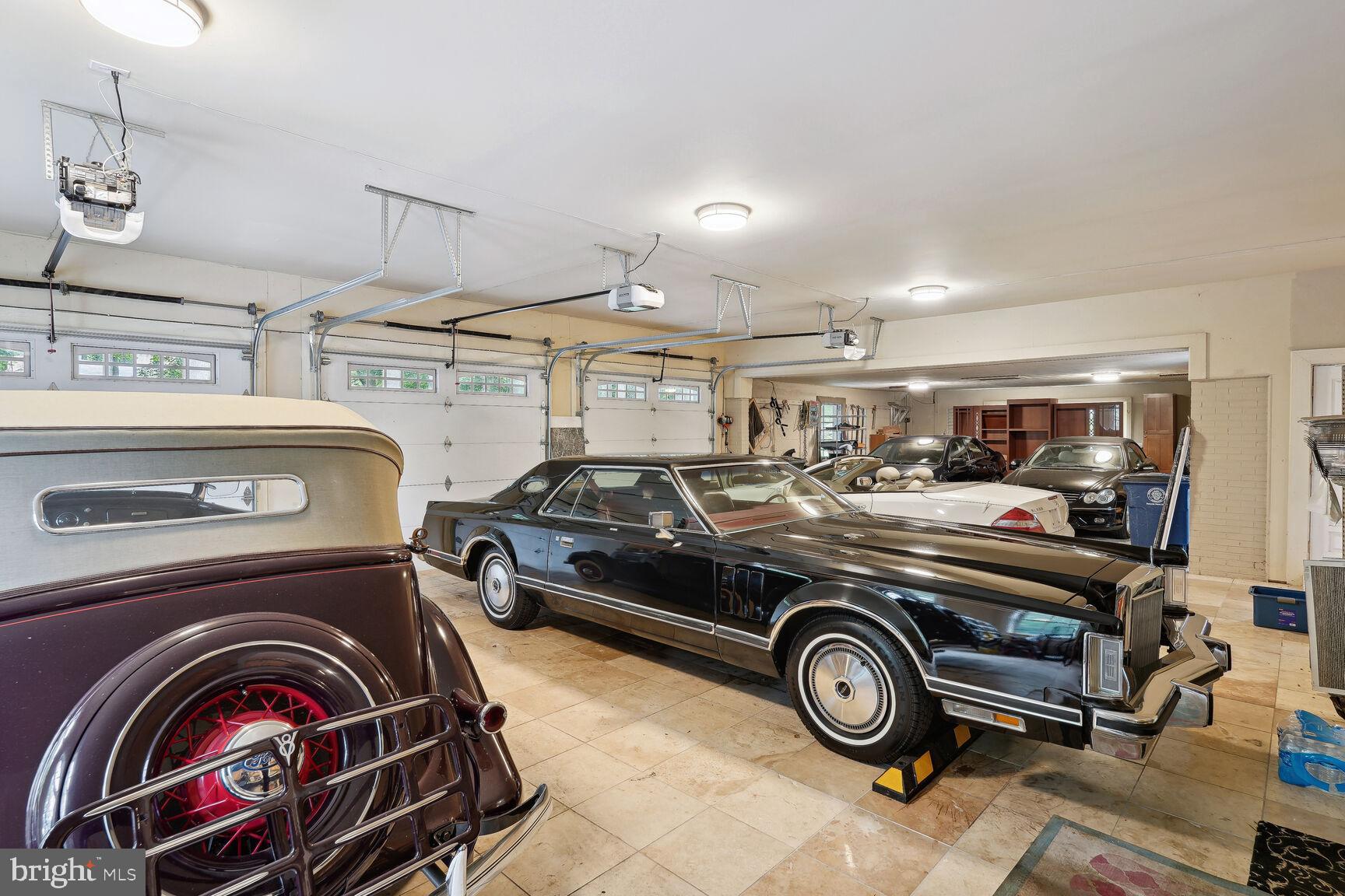 POTOMAC OUTSIDE - Residential