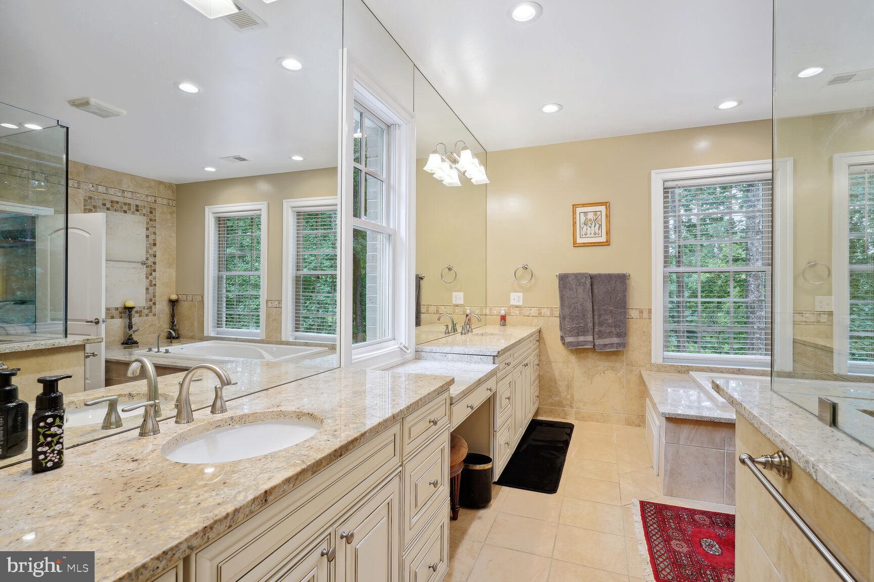 POTOMAC OUTSIDE - Residential