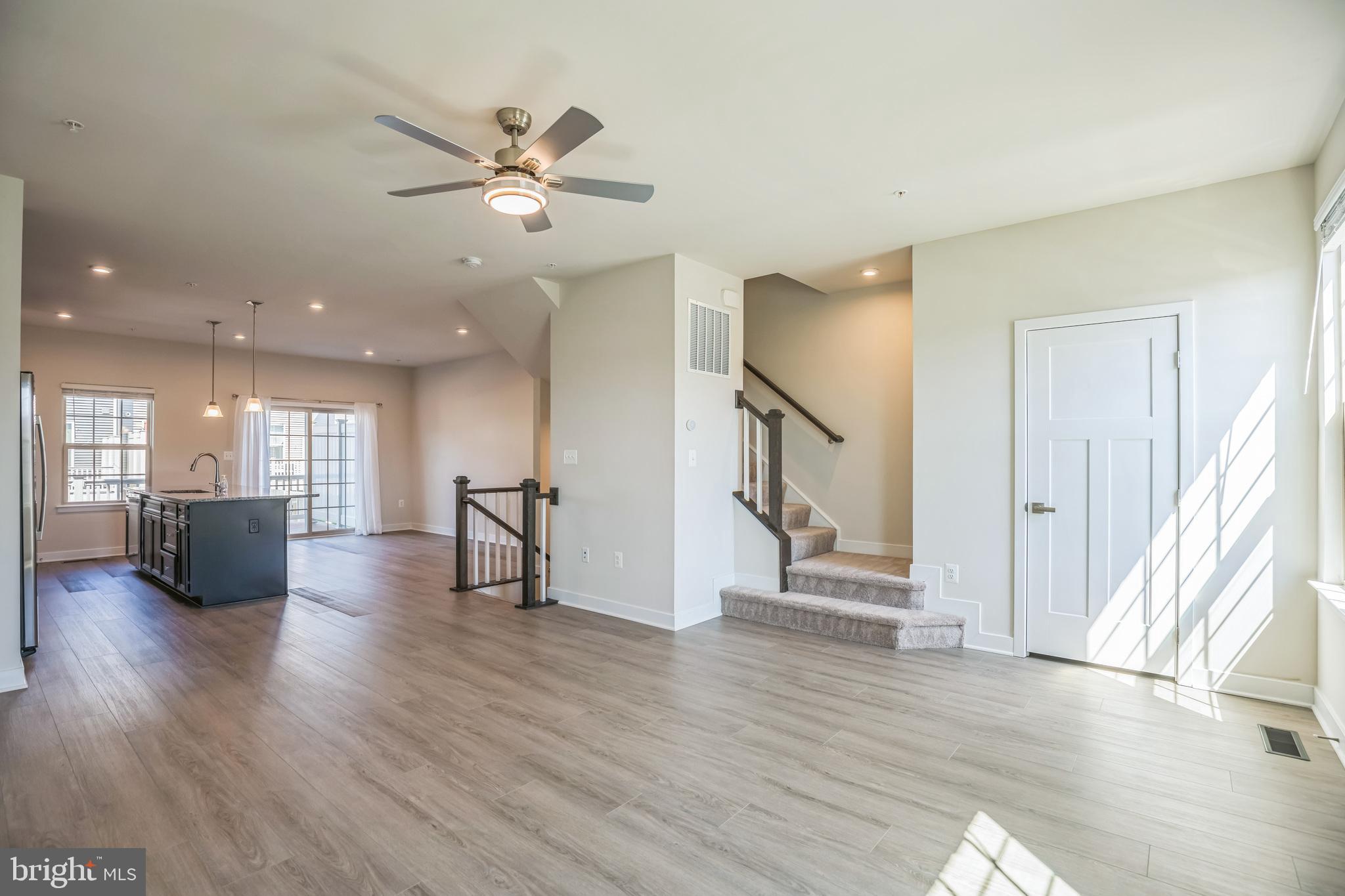 TIMOTHY BRANCH TOWNS - Residential Lease