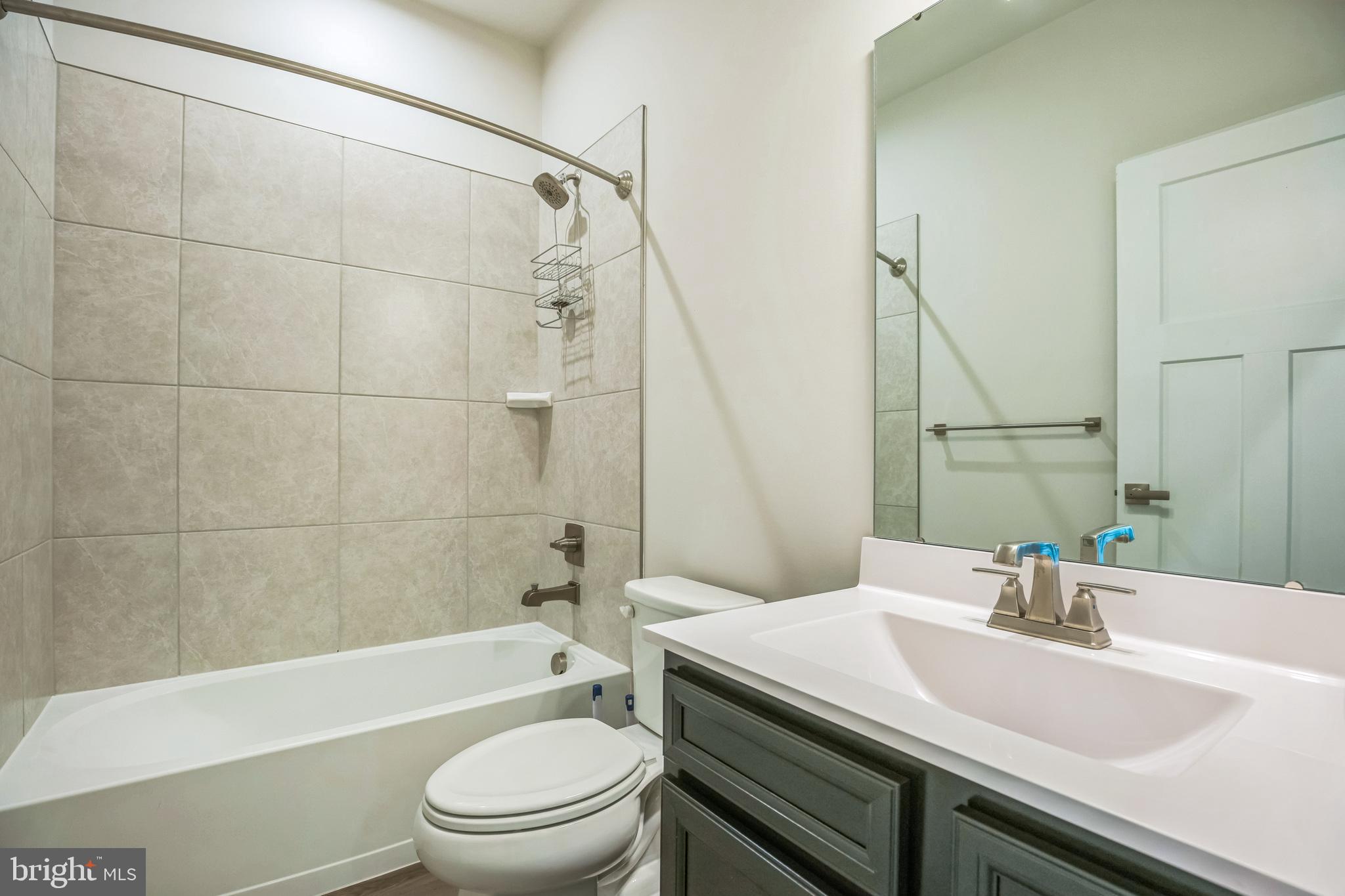 TIMOTHY BRANCH TOWNS - Residential Lease