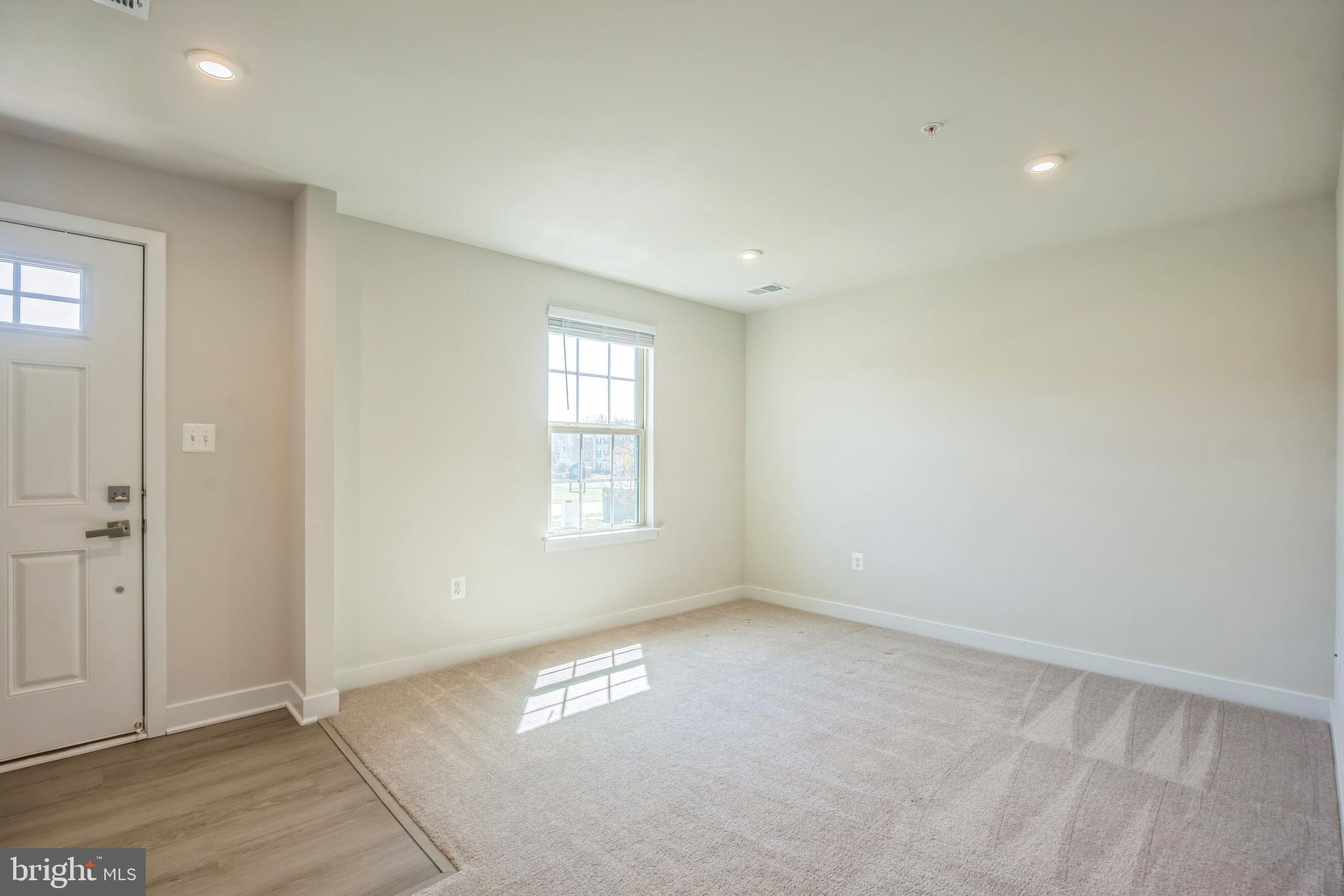 TIMOTHY BRANCH TOWNS - Residential Lease