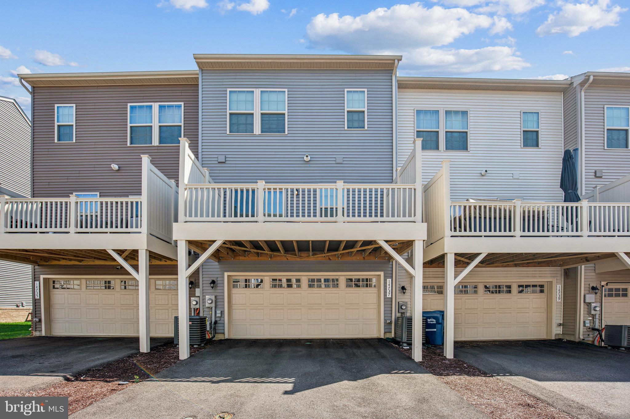 TIMOTHY BRANCH TOWNS - Residential Lease