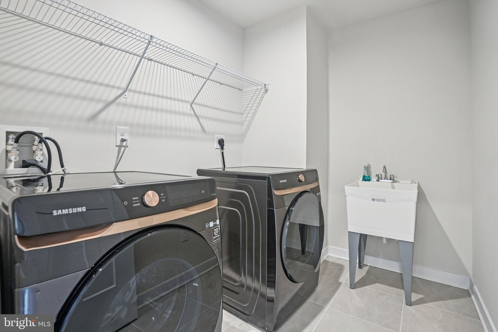 ASHBOURNE MEADOWS - Residential