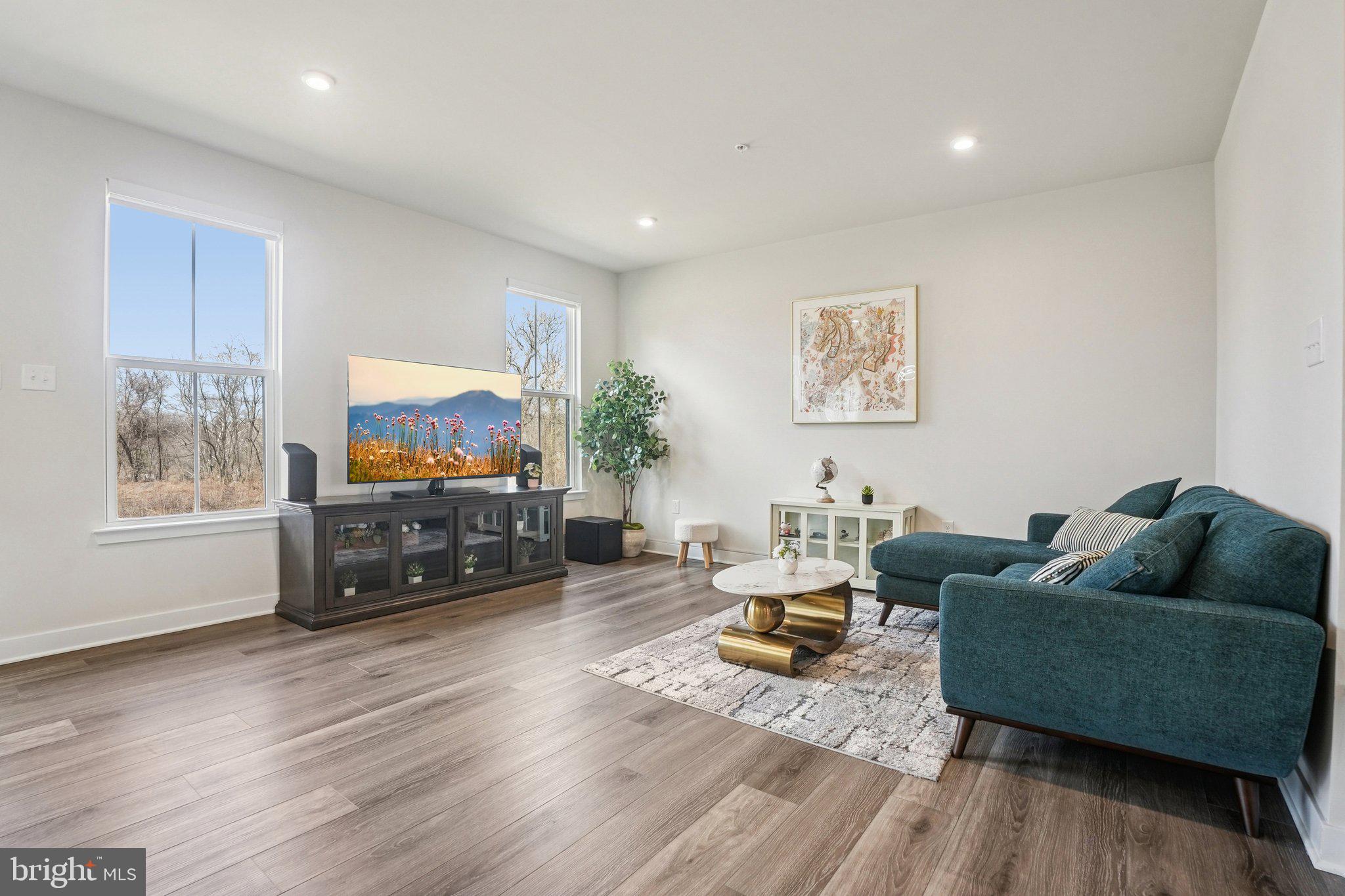 ASHBOURNE MEADOWS - Residential