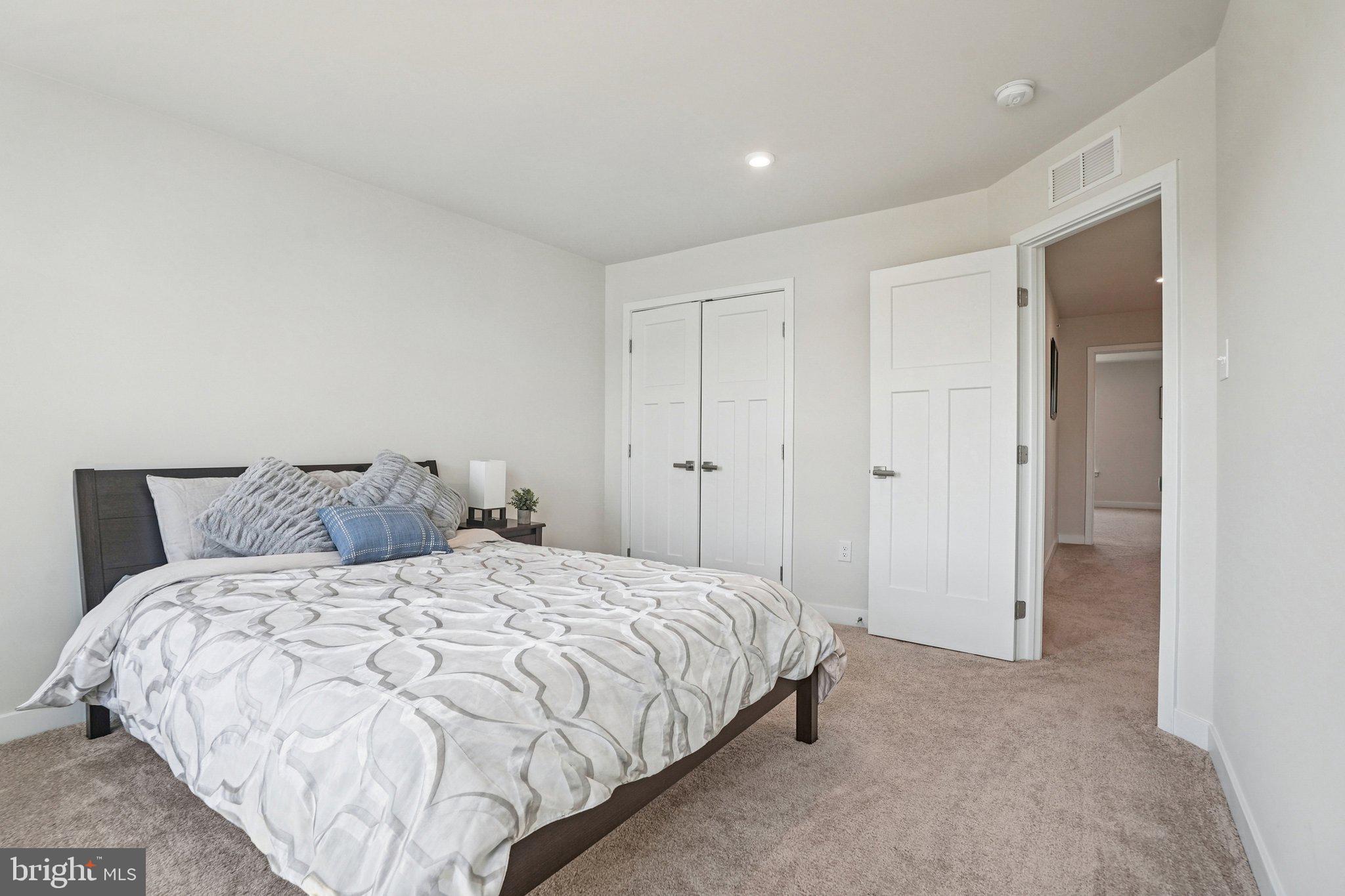 ASHBOURNE MEADOWS - Residential