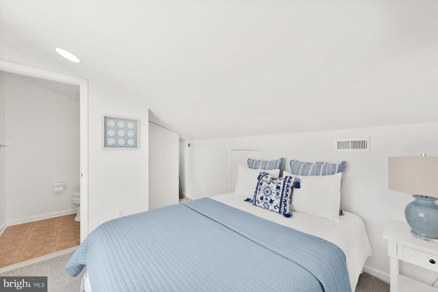 TOWER SHORES - Residential