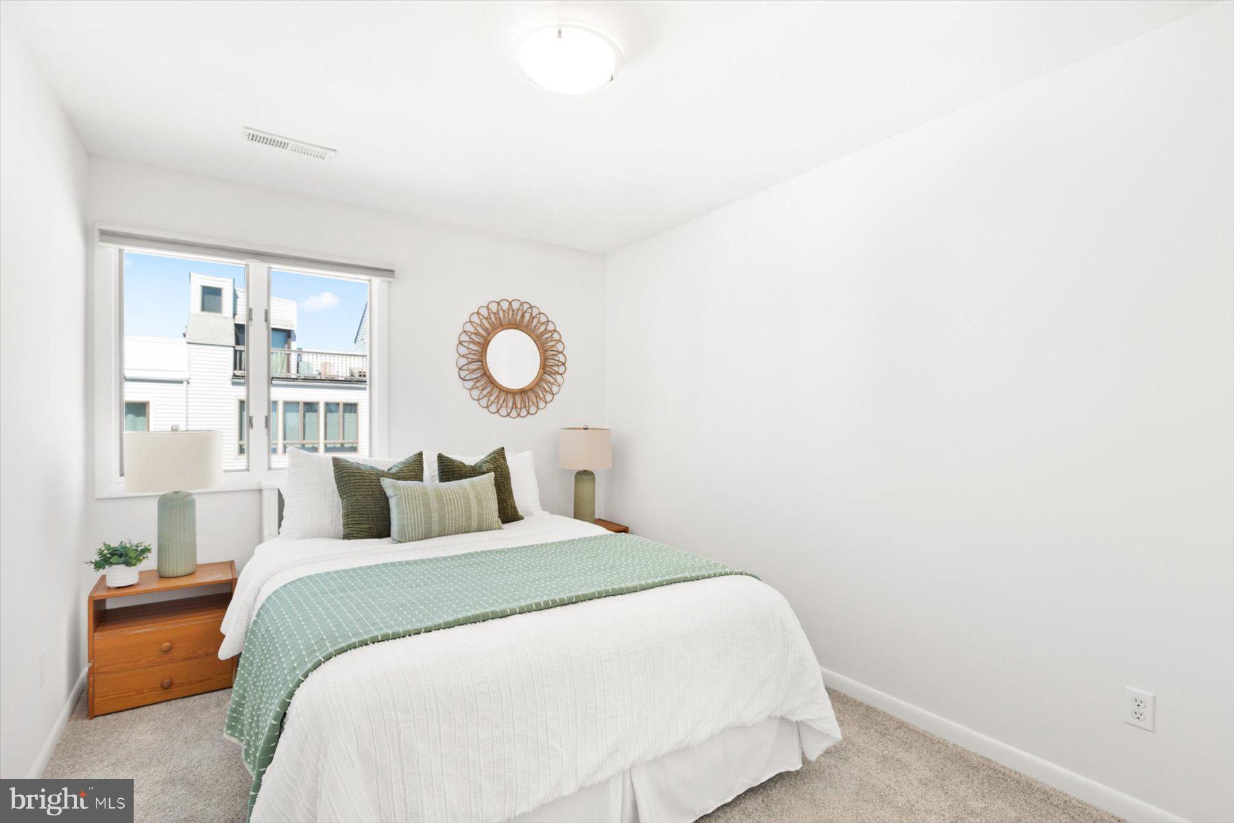 TOWER SHORES - Residential