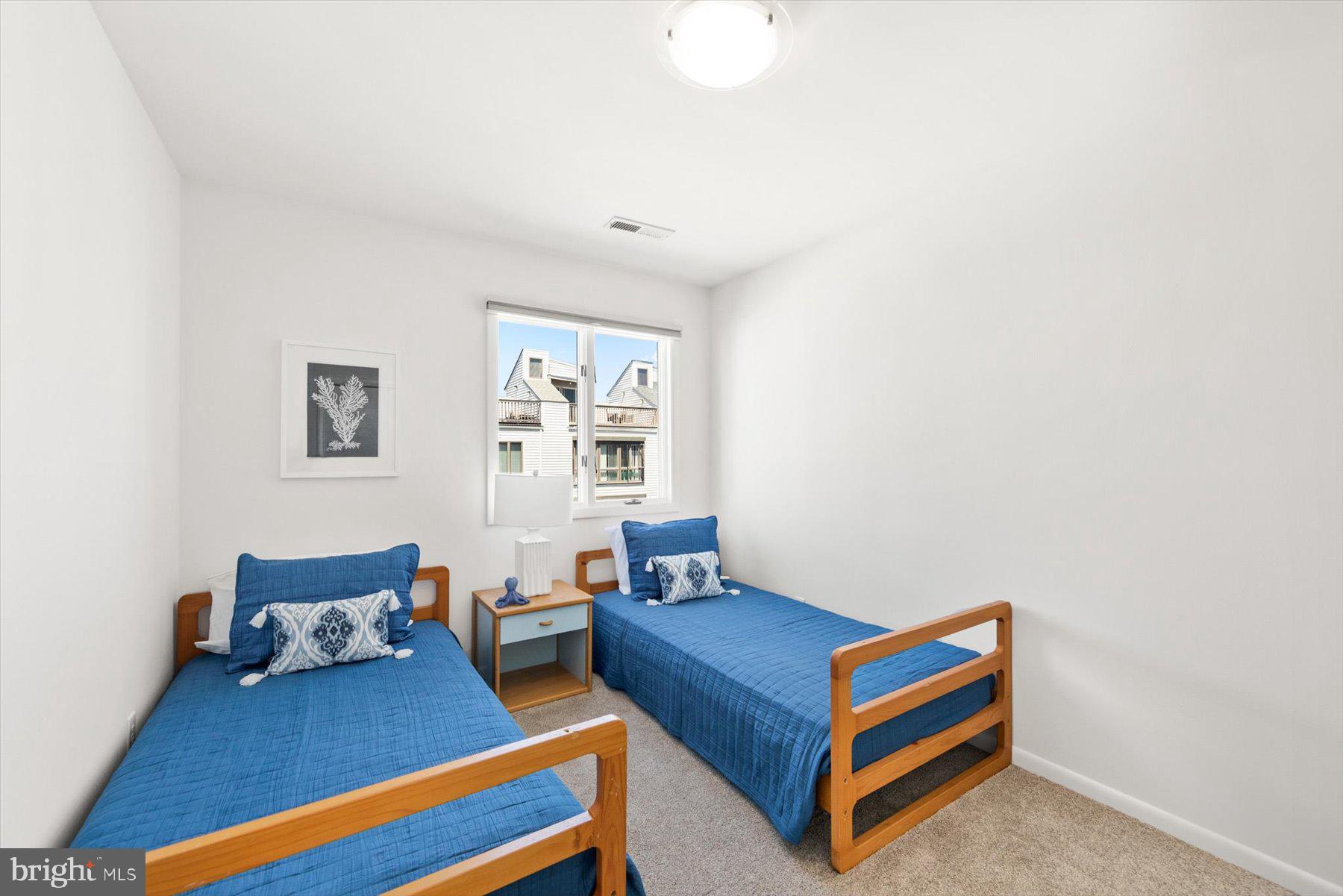 TOWER SHORES - Residential