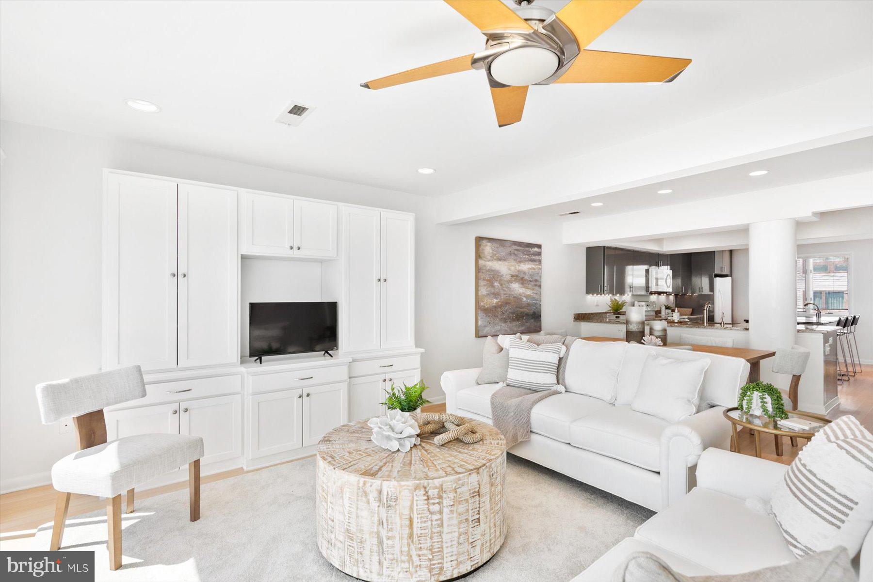 TOWER SHORES - Residential