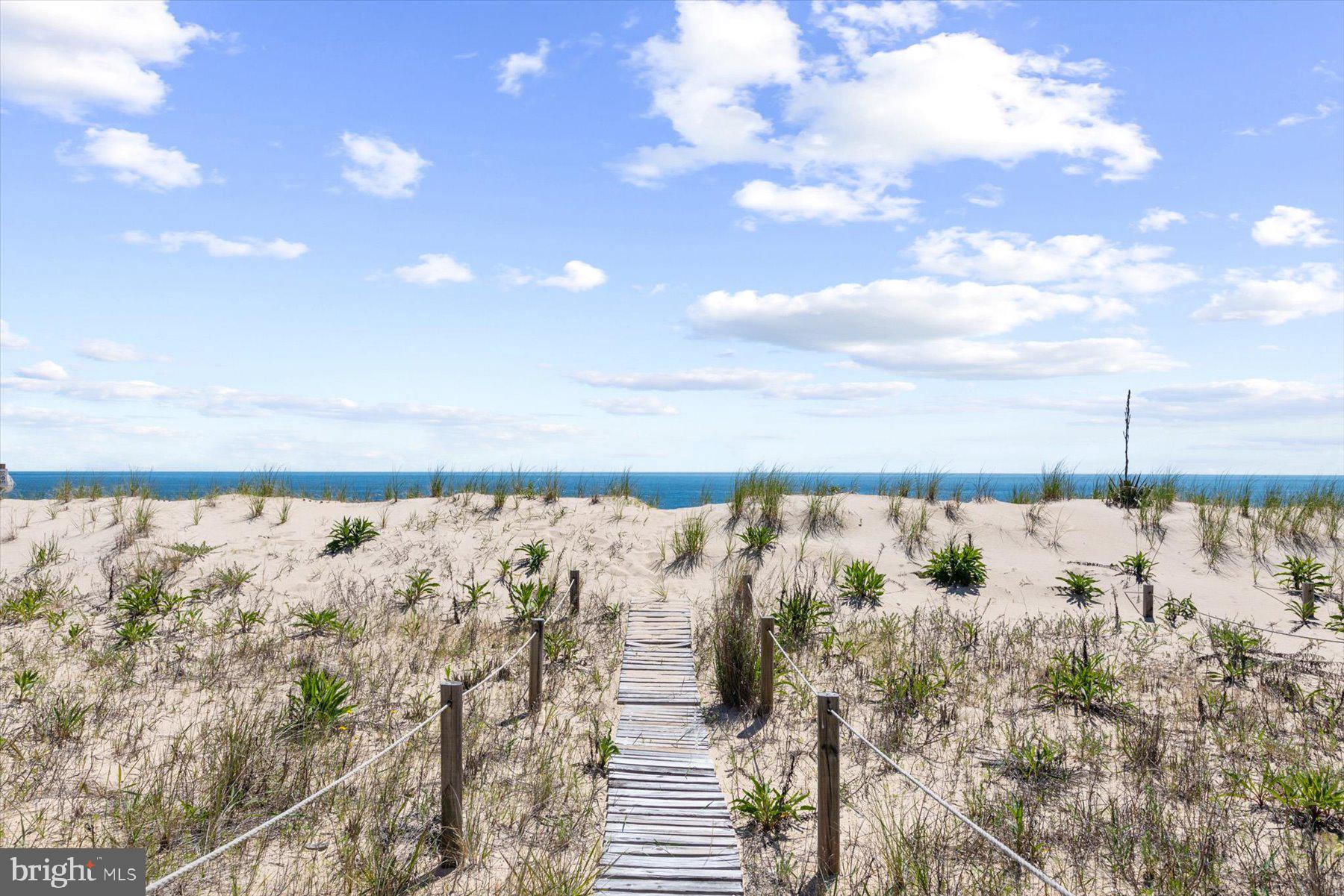 TOWER SHORES - Residential