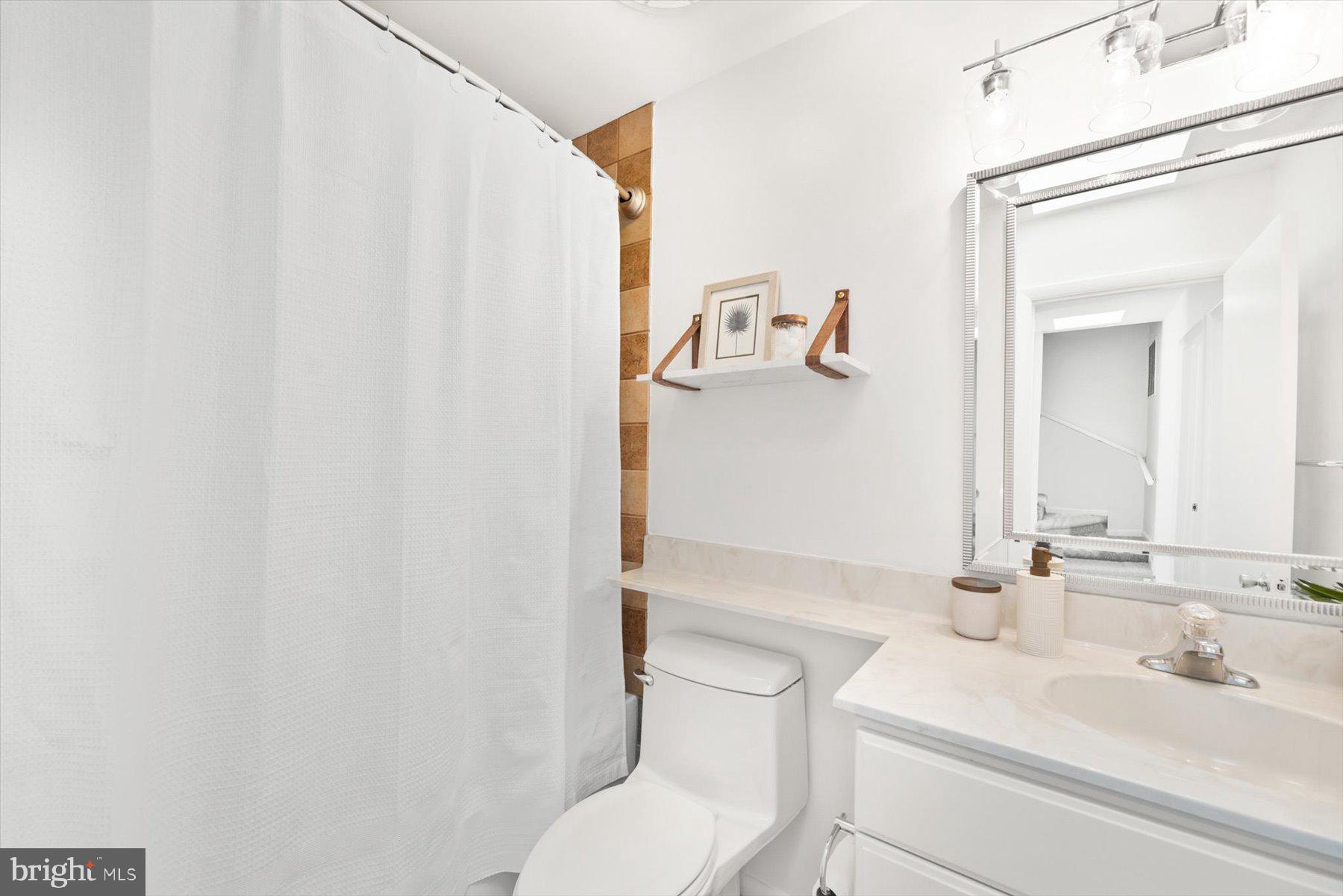 TOWER SHORES - Residential