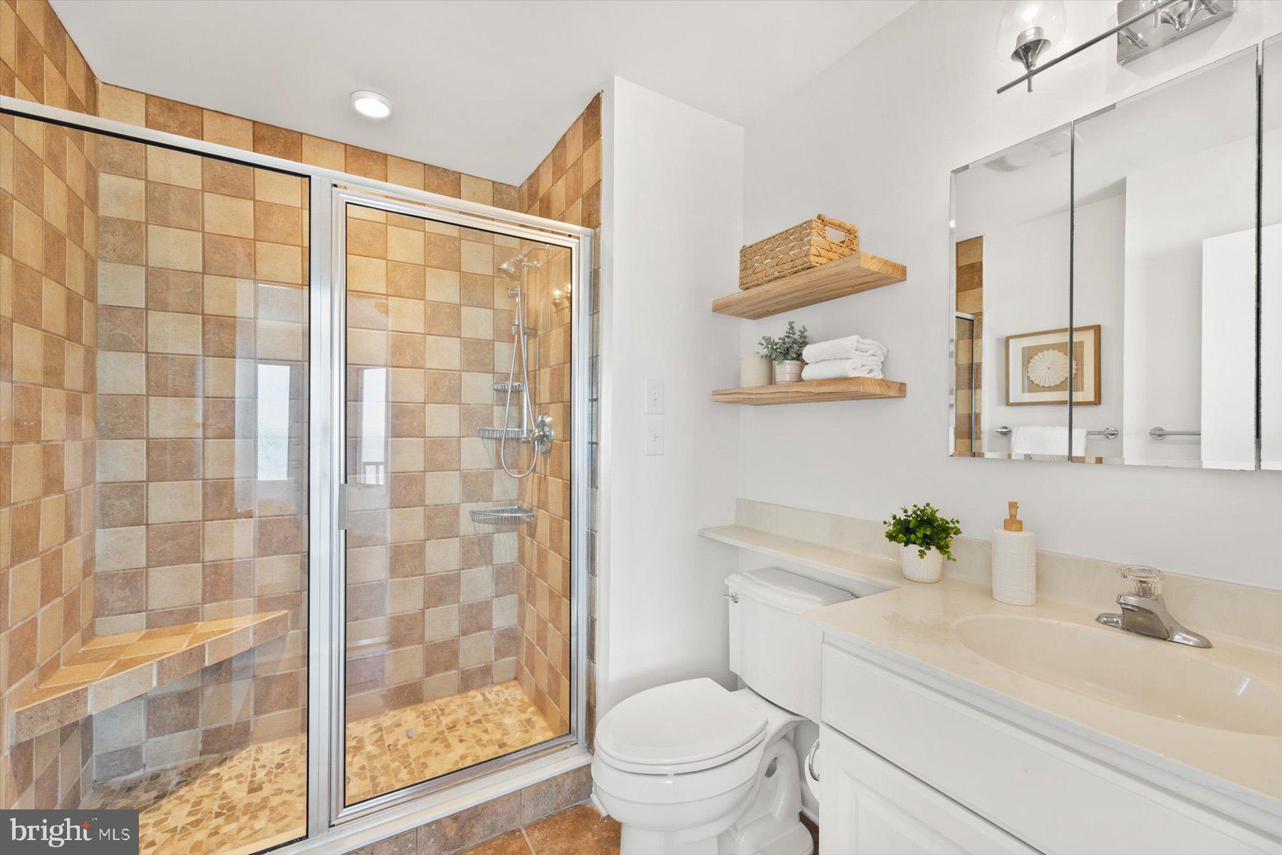 TOWER SHORES - Residential