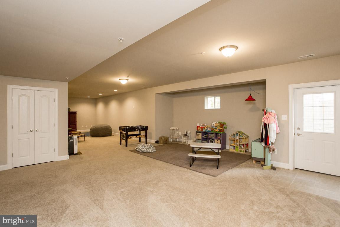 OAKLAND HALL - Residential