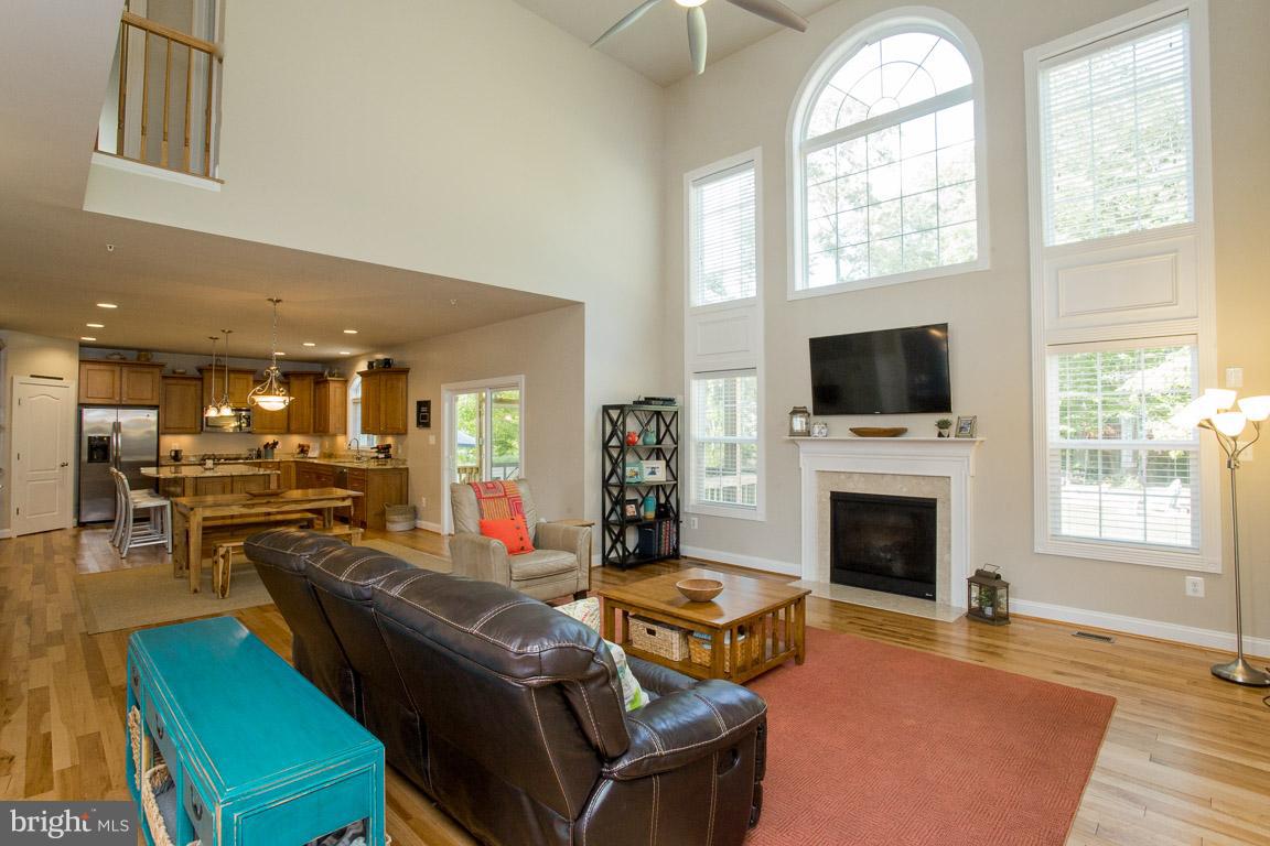 OAKLAND HALL - Residential