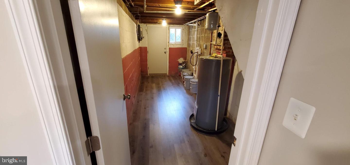 ESSEX - Residential Lease
