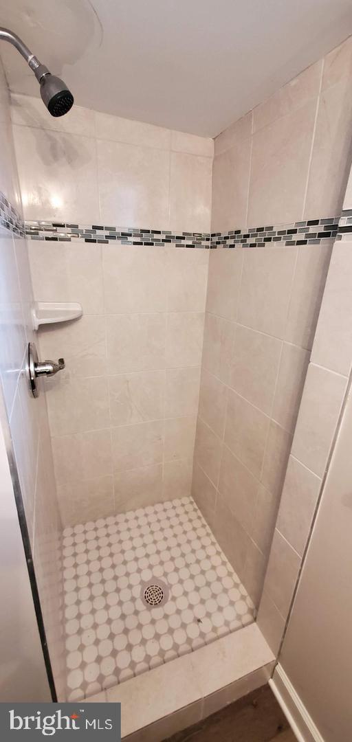 ESSEX - Residential Lease