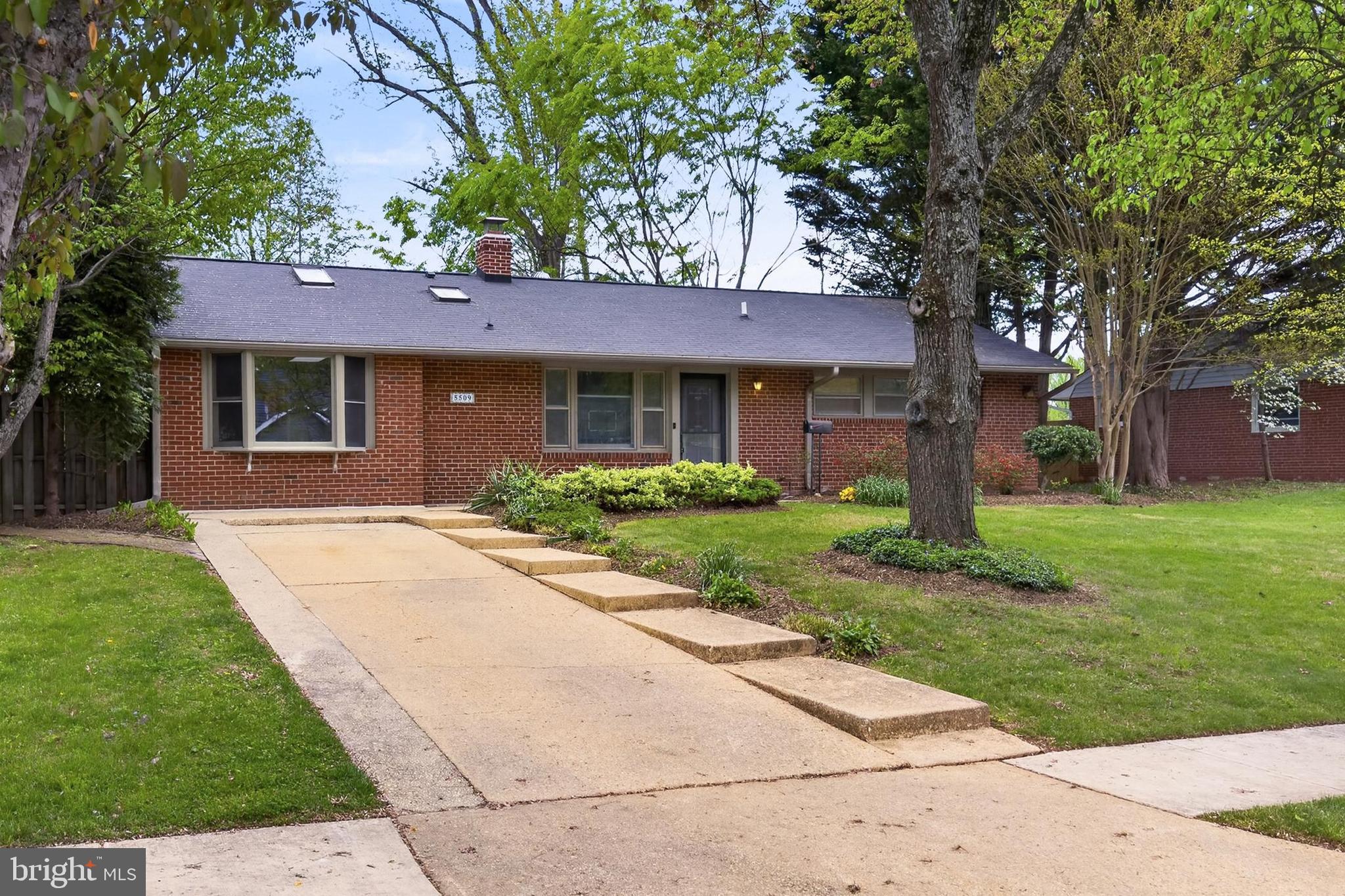 5509 INVERCHAPEL ROAD