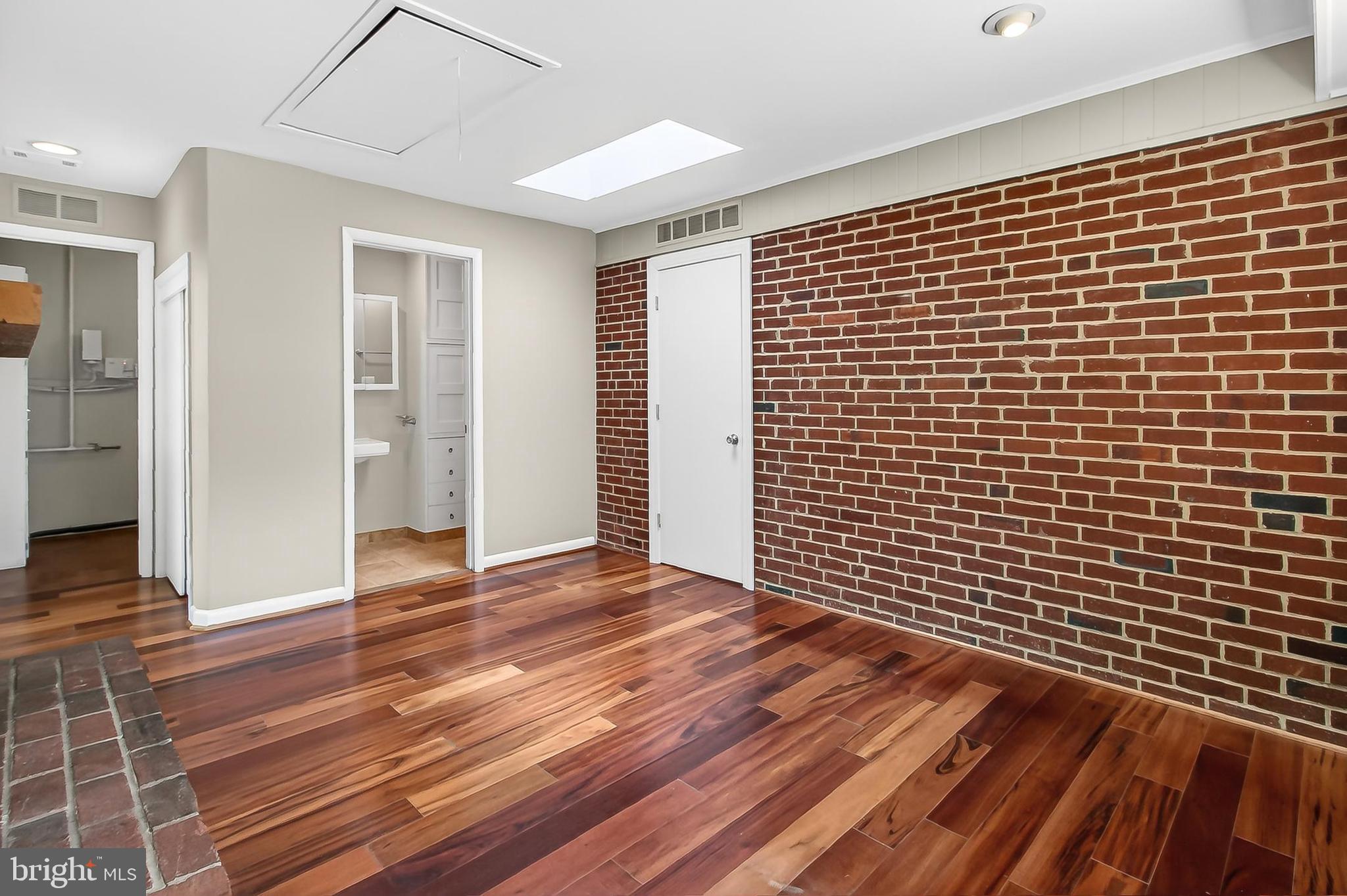 RAVENSWORTH - Residential