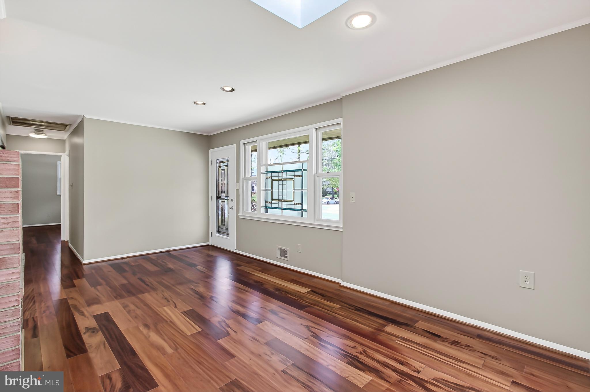 5509 INVERCHAPEL ROAD