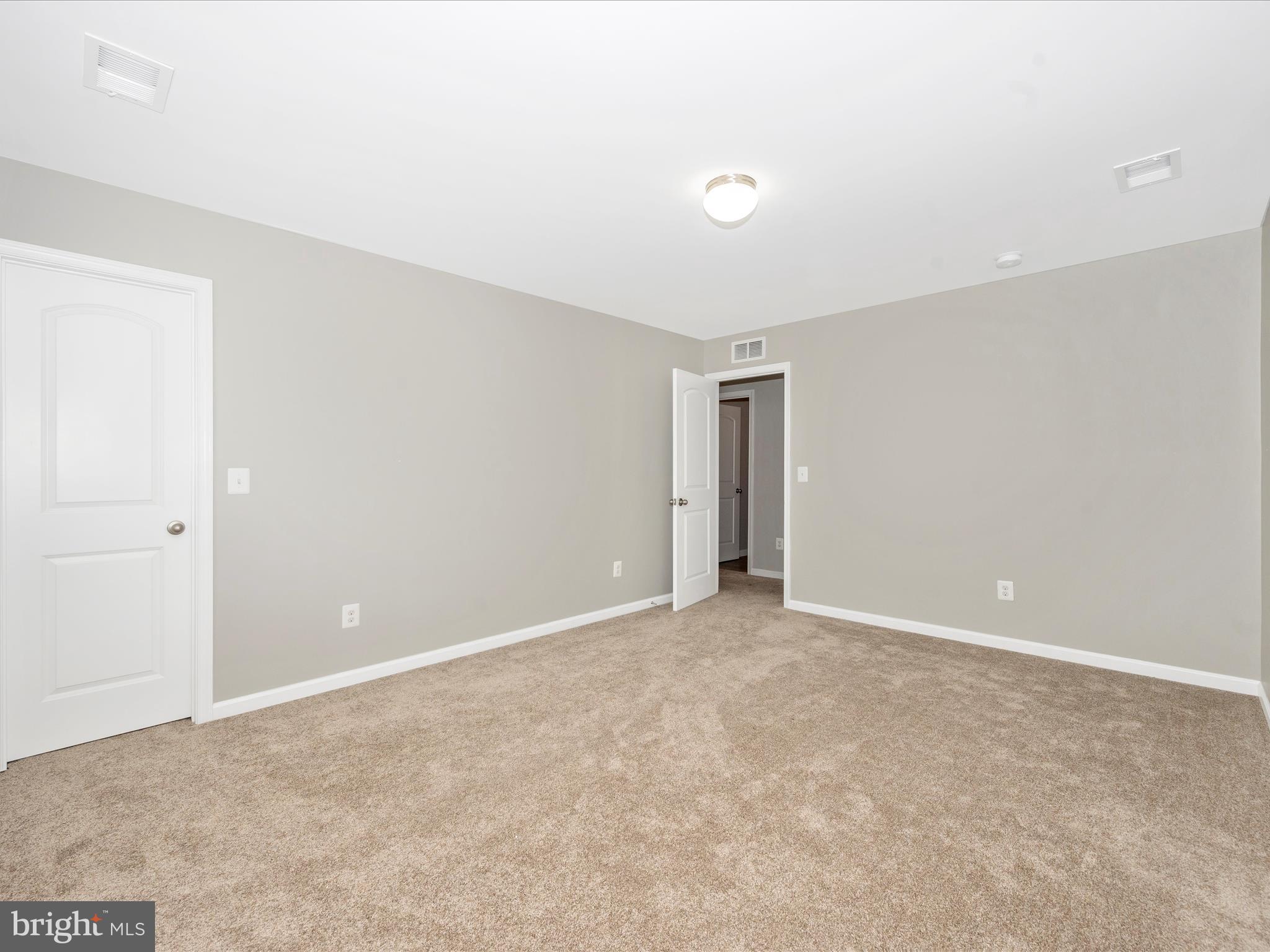 MCGINNIS POINT - Residential