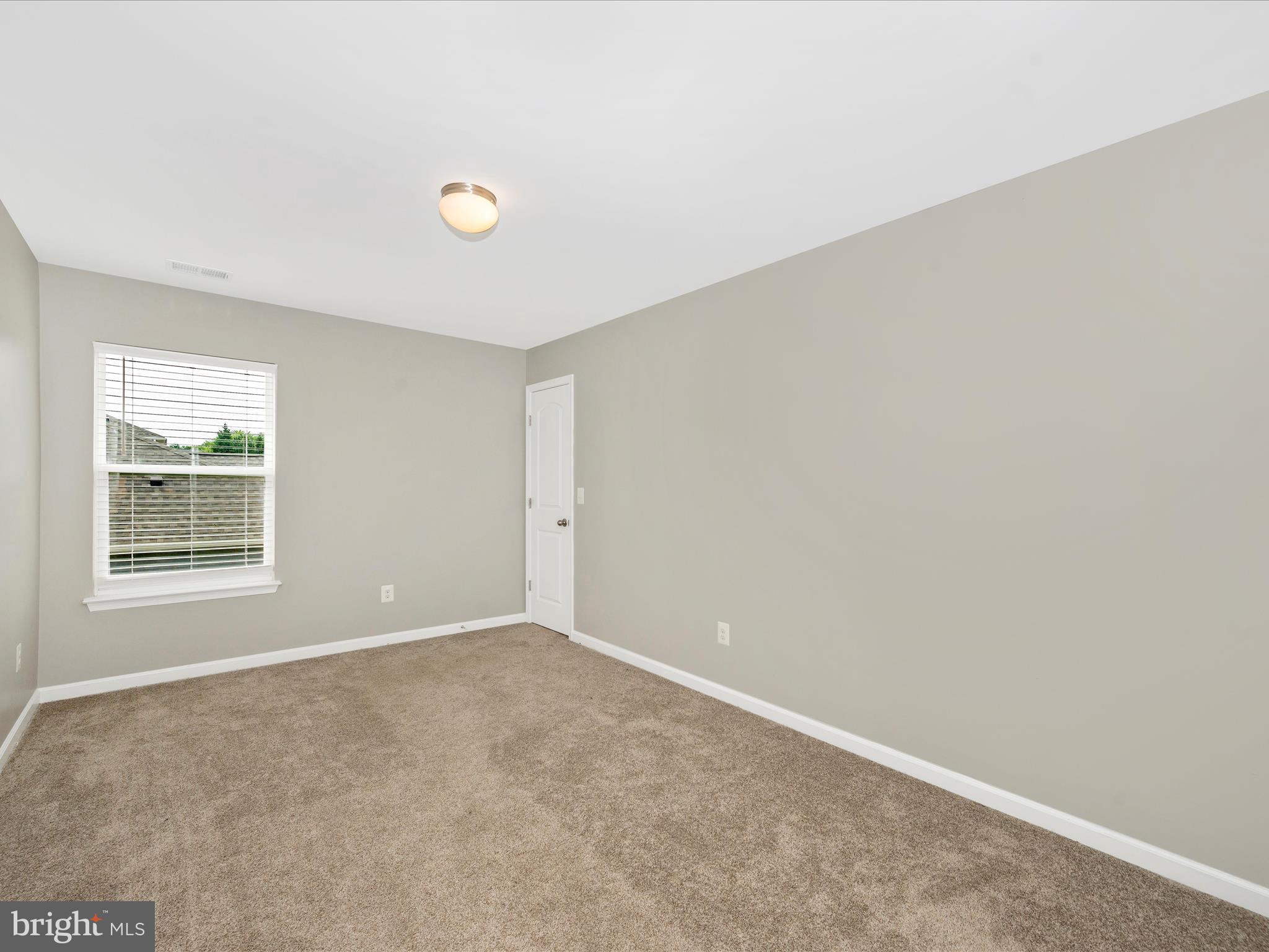 MCGINNIS POINT - Residential