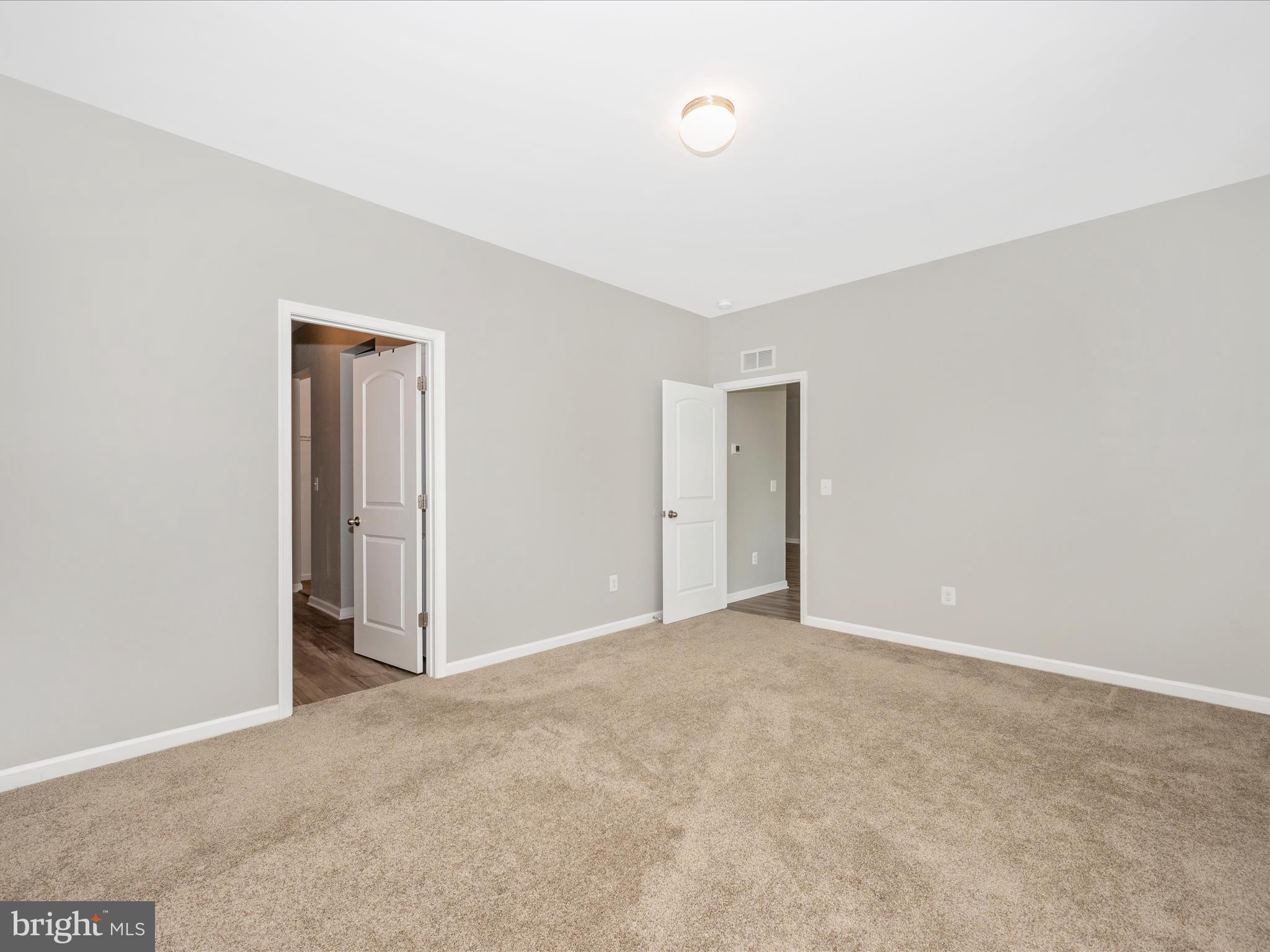 MCGINNIS POINT - Residential