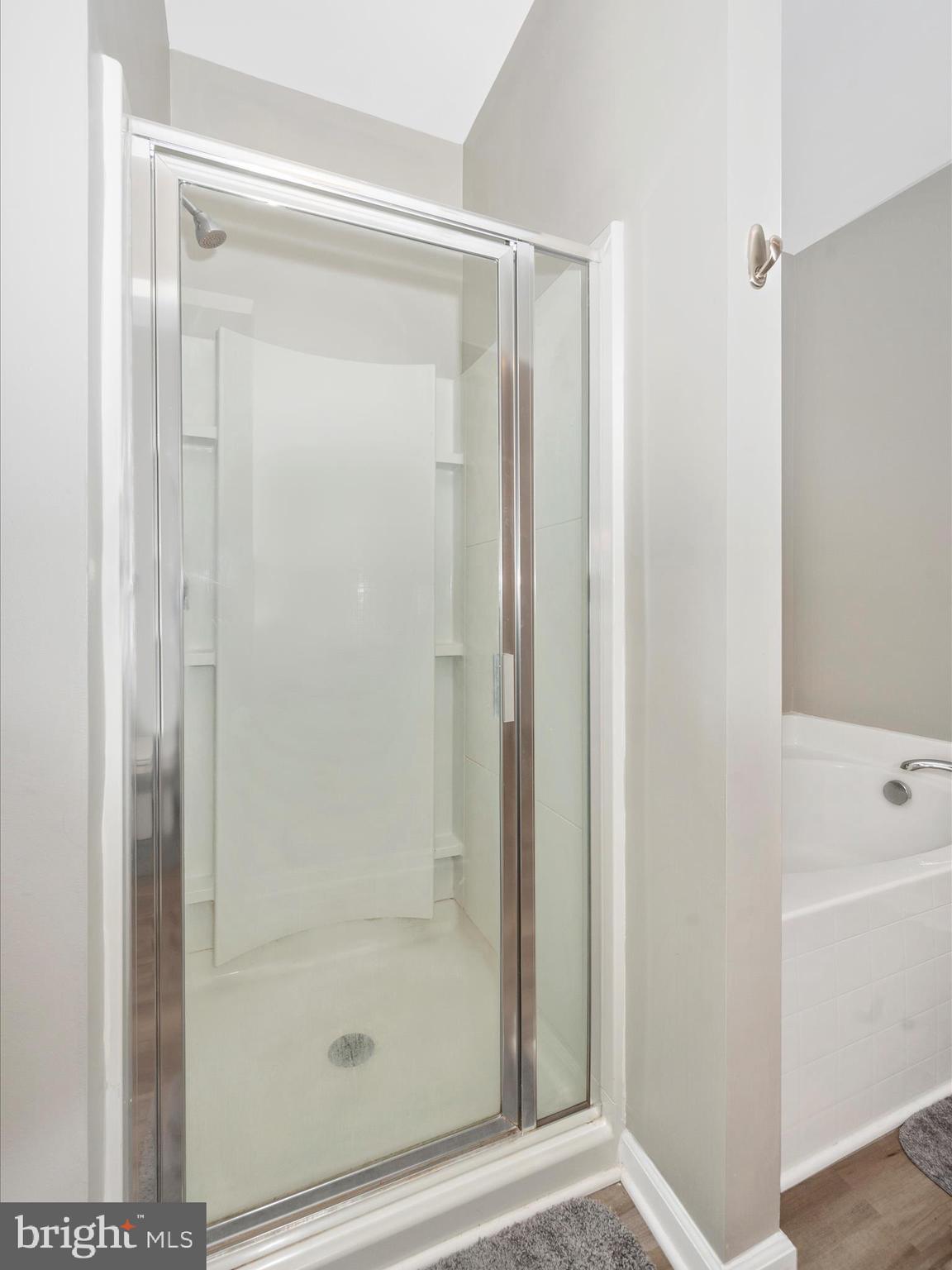 MCGINNIS POINT - Residential