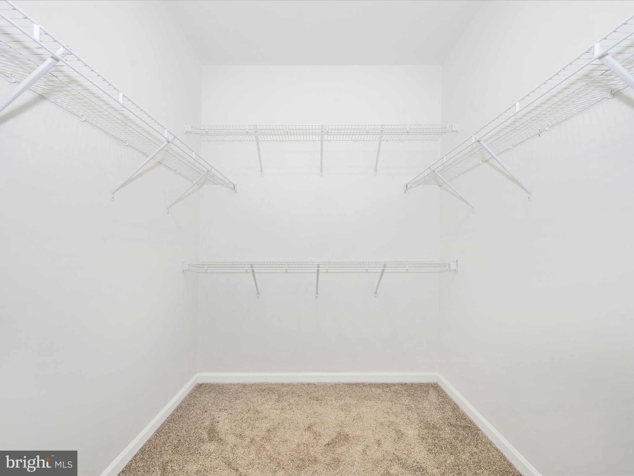 MCGINNIS POINT - Residential