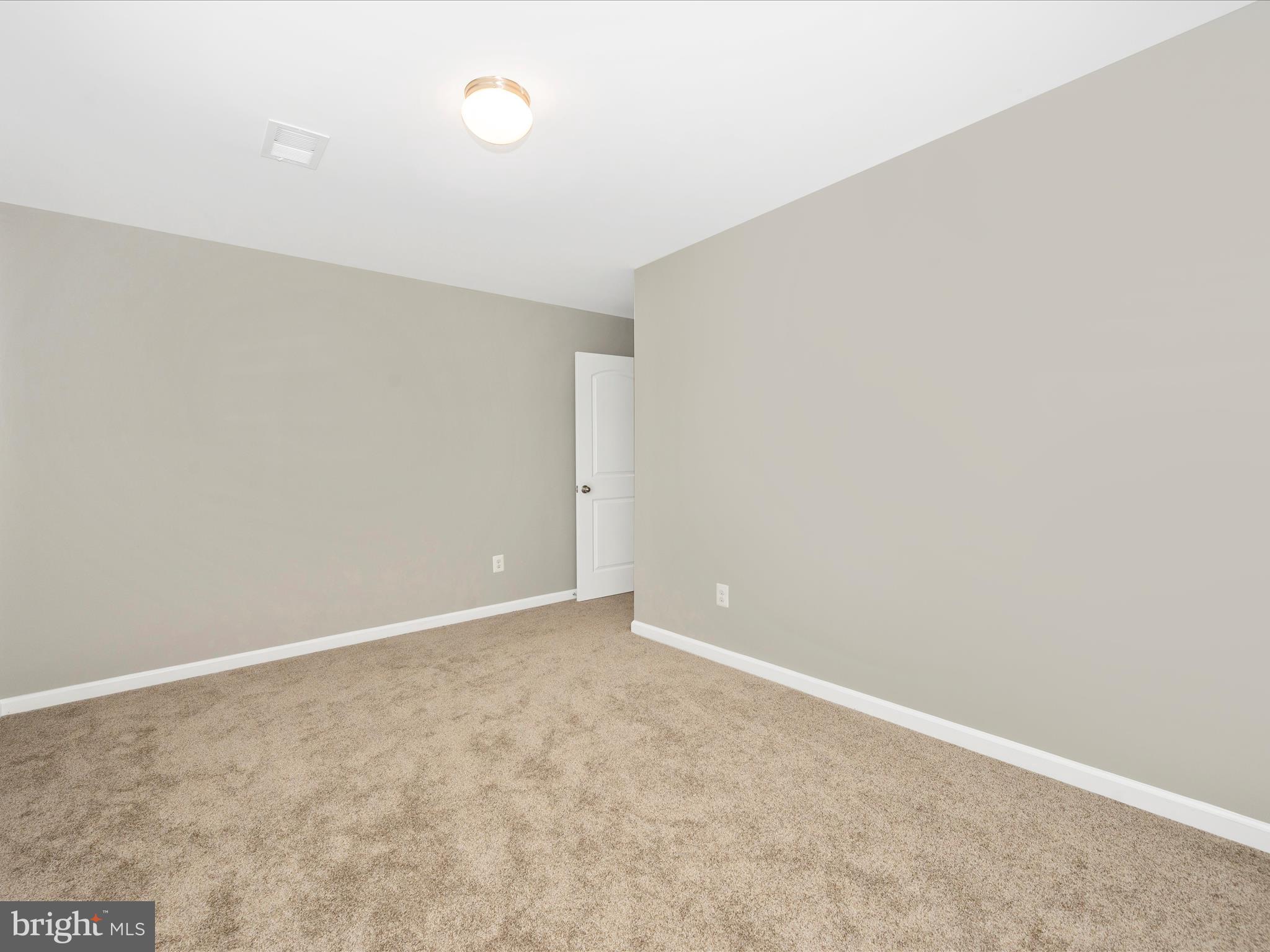 MCGINNIS POINT - Residential