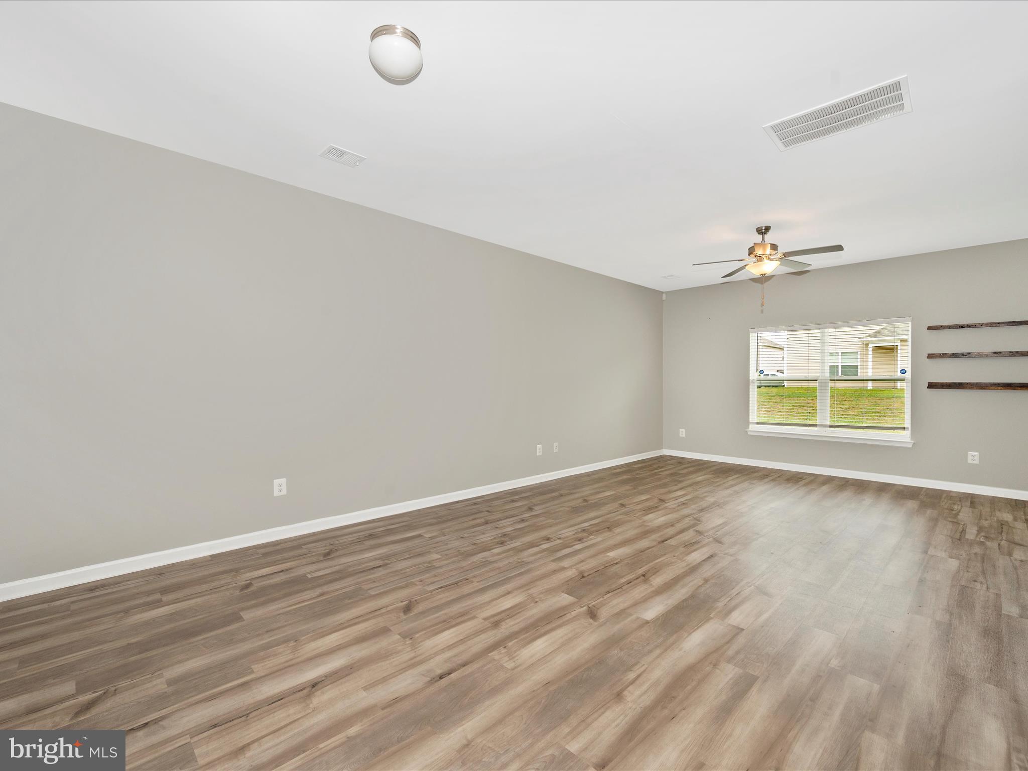 MCGINNIS POINT - Residential