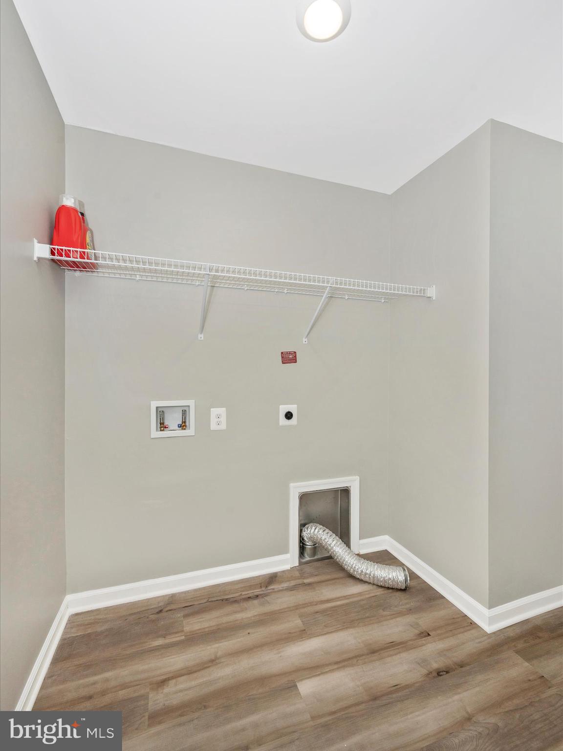 MCGINNIS POINT - Residential