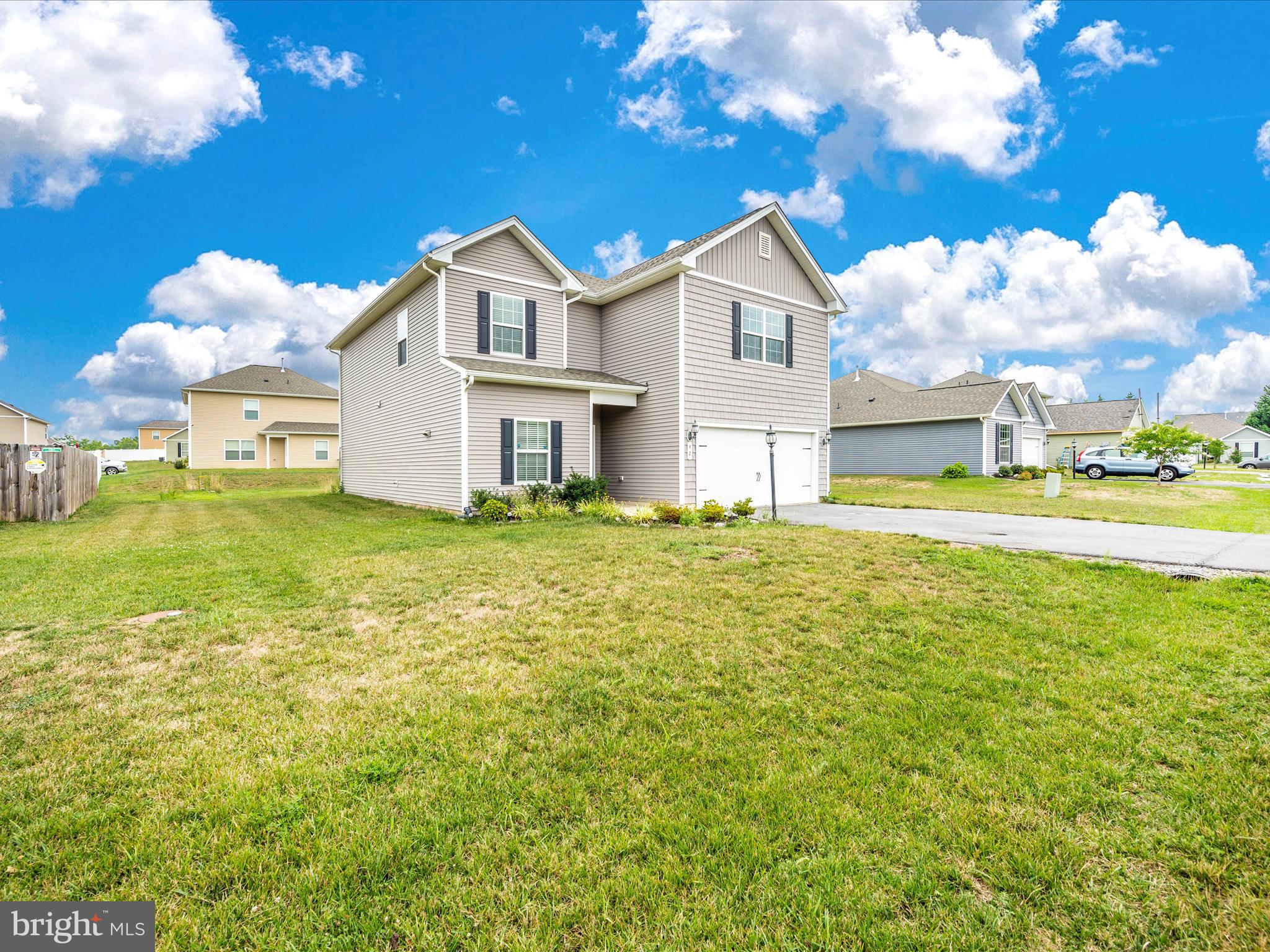 MCGINNIS POINT - Residential