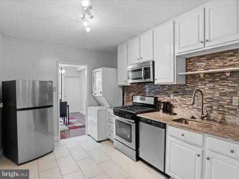 MLS: VAFX2237428